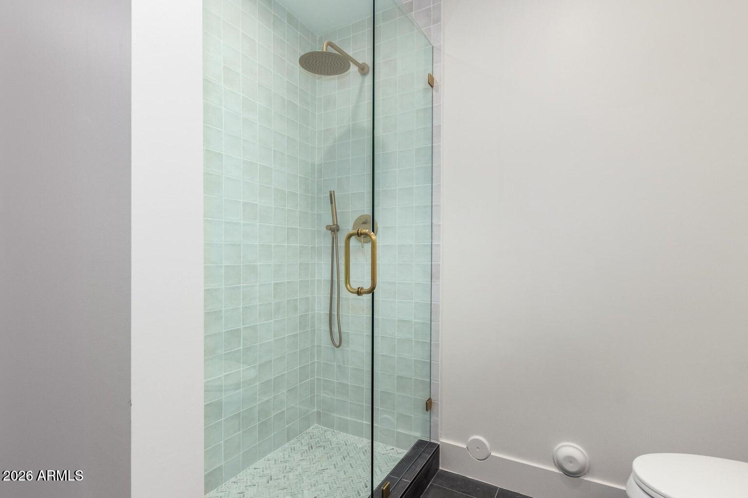 829 E DESERT PARK Lane