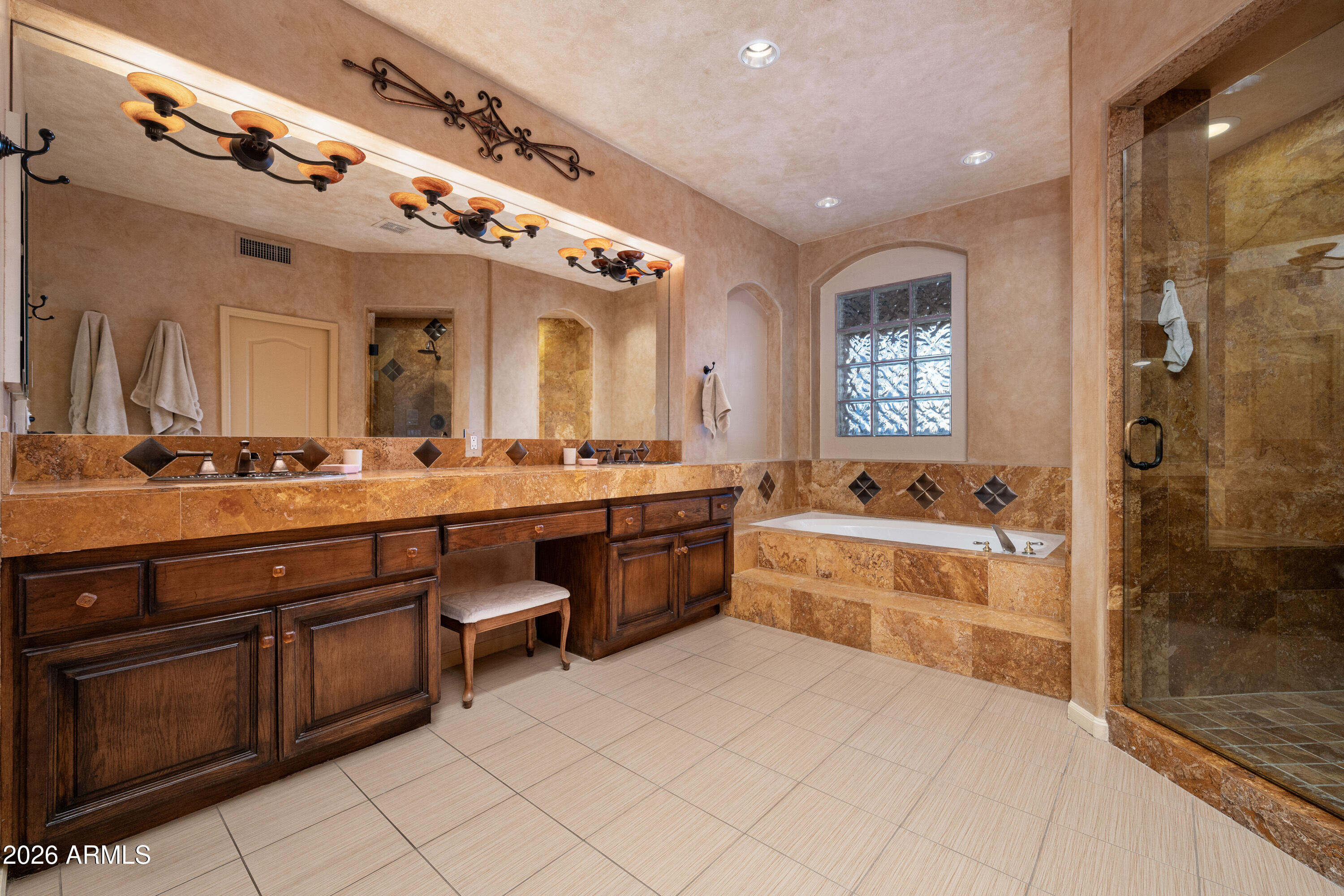 7705 E DOUBLETREE RANCH Road 29