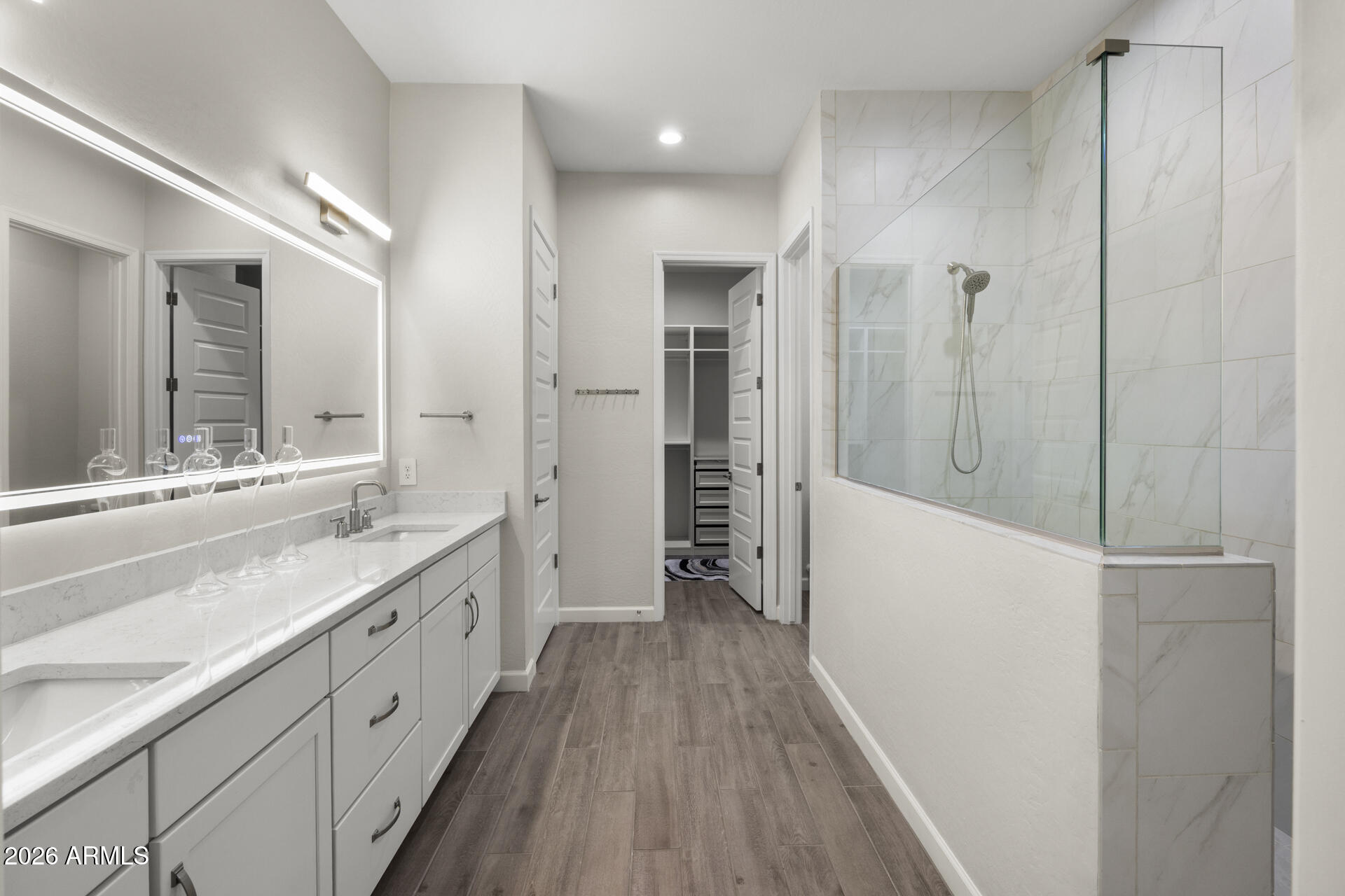 5954 E CAT BALUE Drive