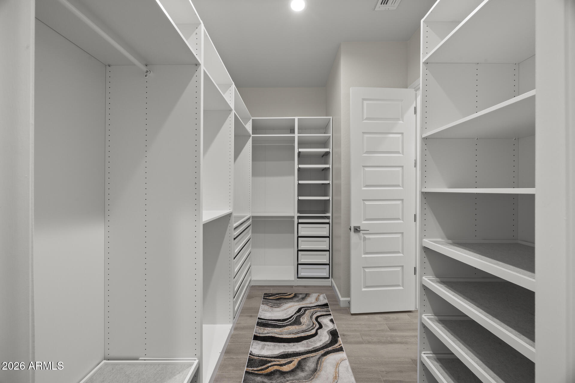 5954 E CAT BALUE Drive