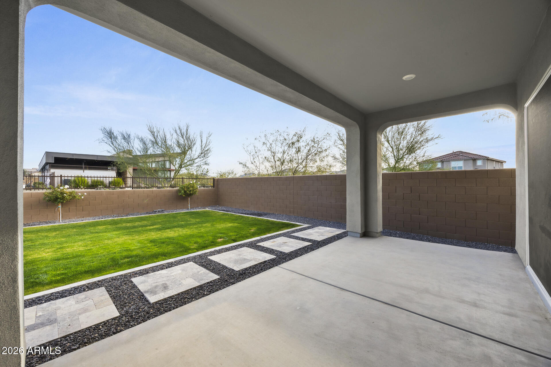 5954 E CAT BALUE Drive