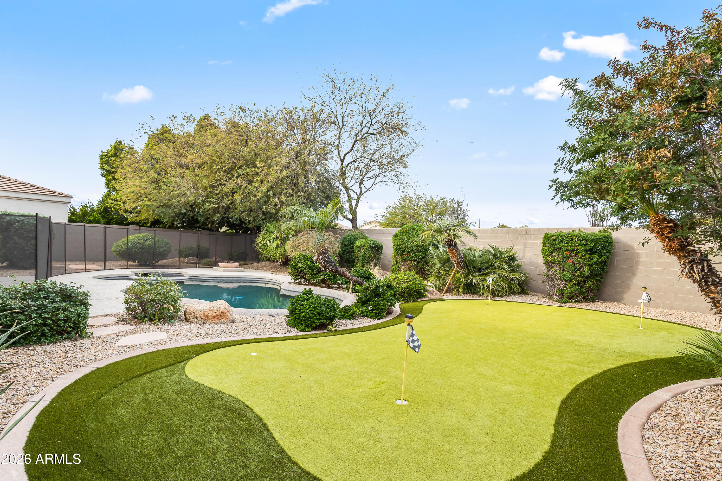 7424 E THUNDERHAWK Road