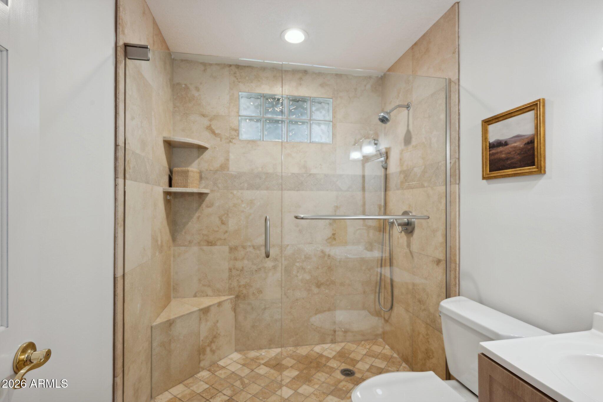 6001 E THUNDERBIRD Road