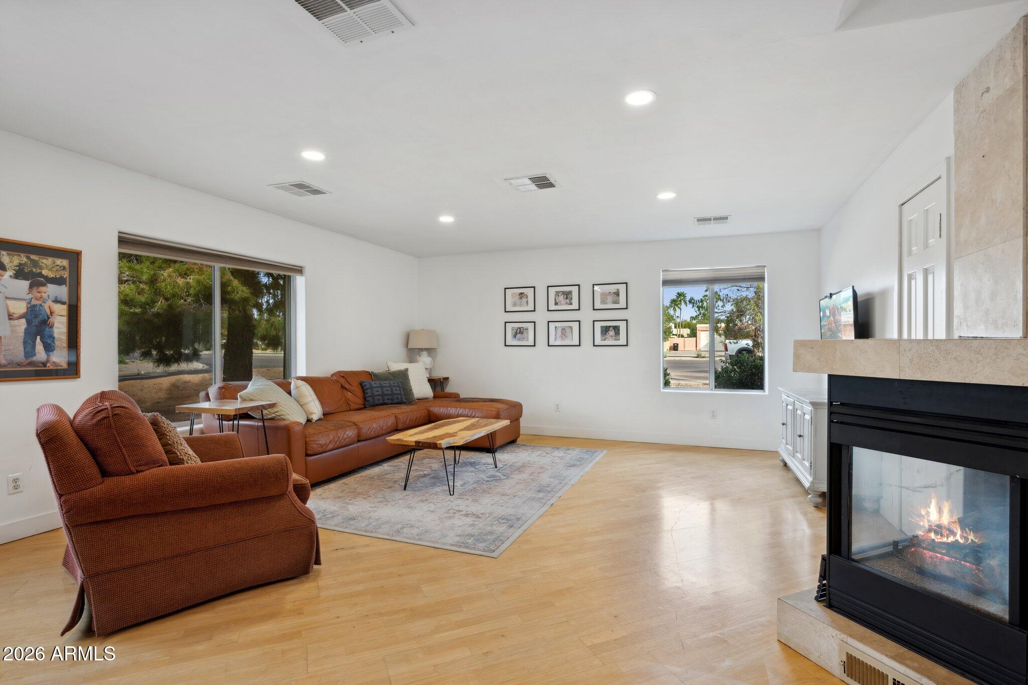 6001 E THUNDERBIRD Road