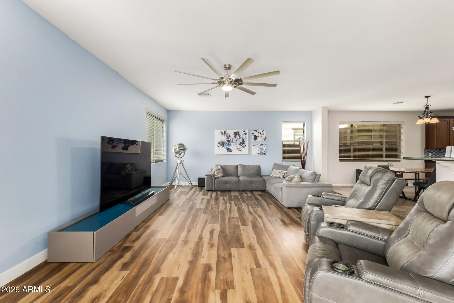 2507 E RUSTLING OAKS Lane