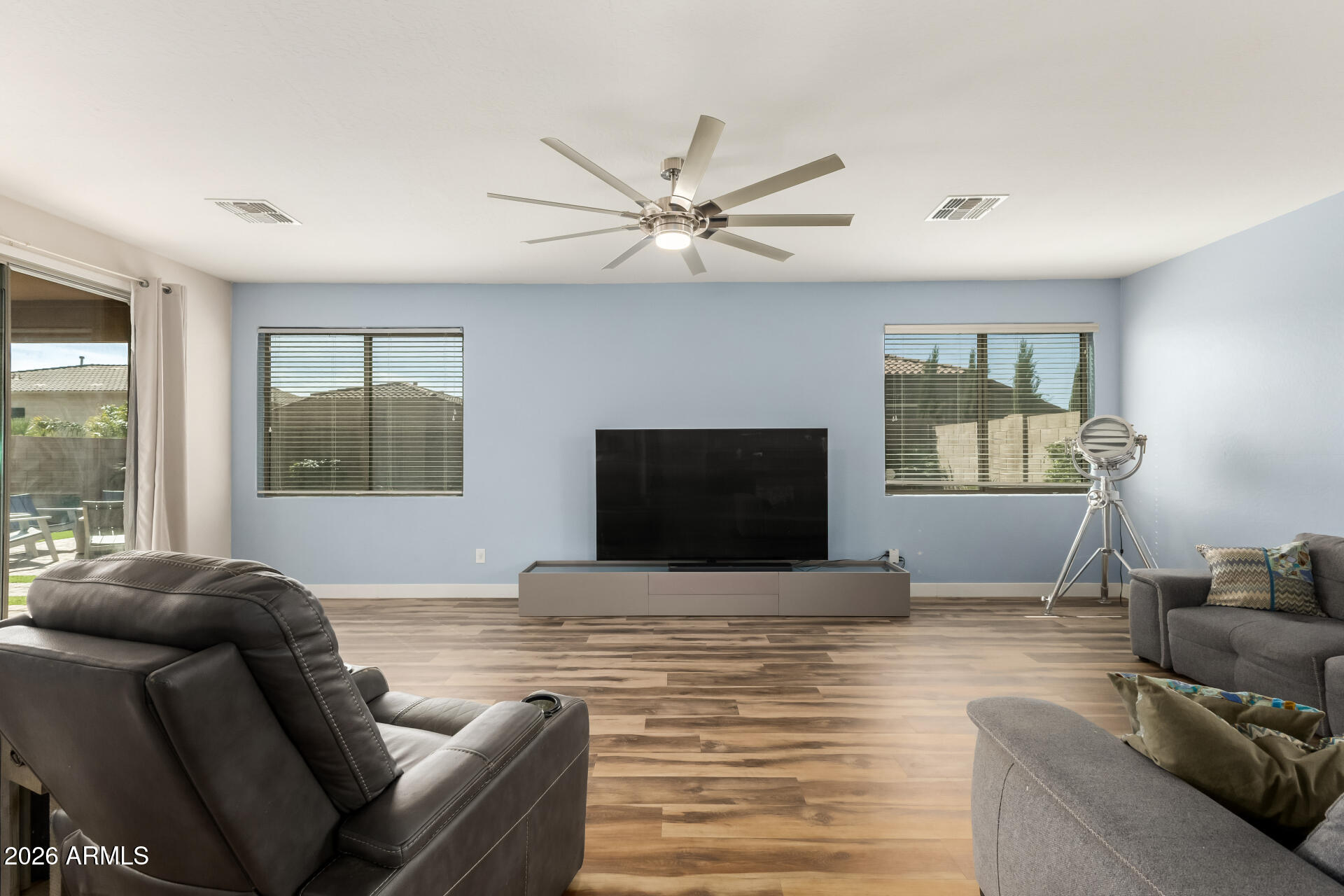 2507 E RUSTLING OAKS Lane