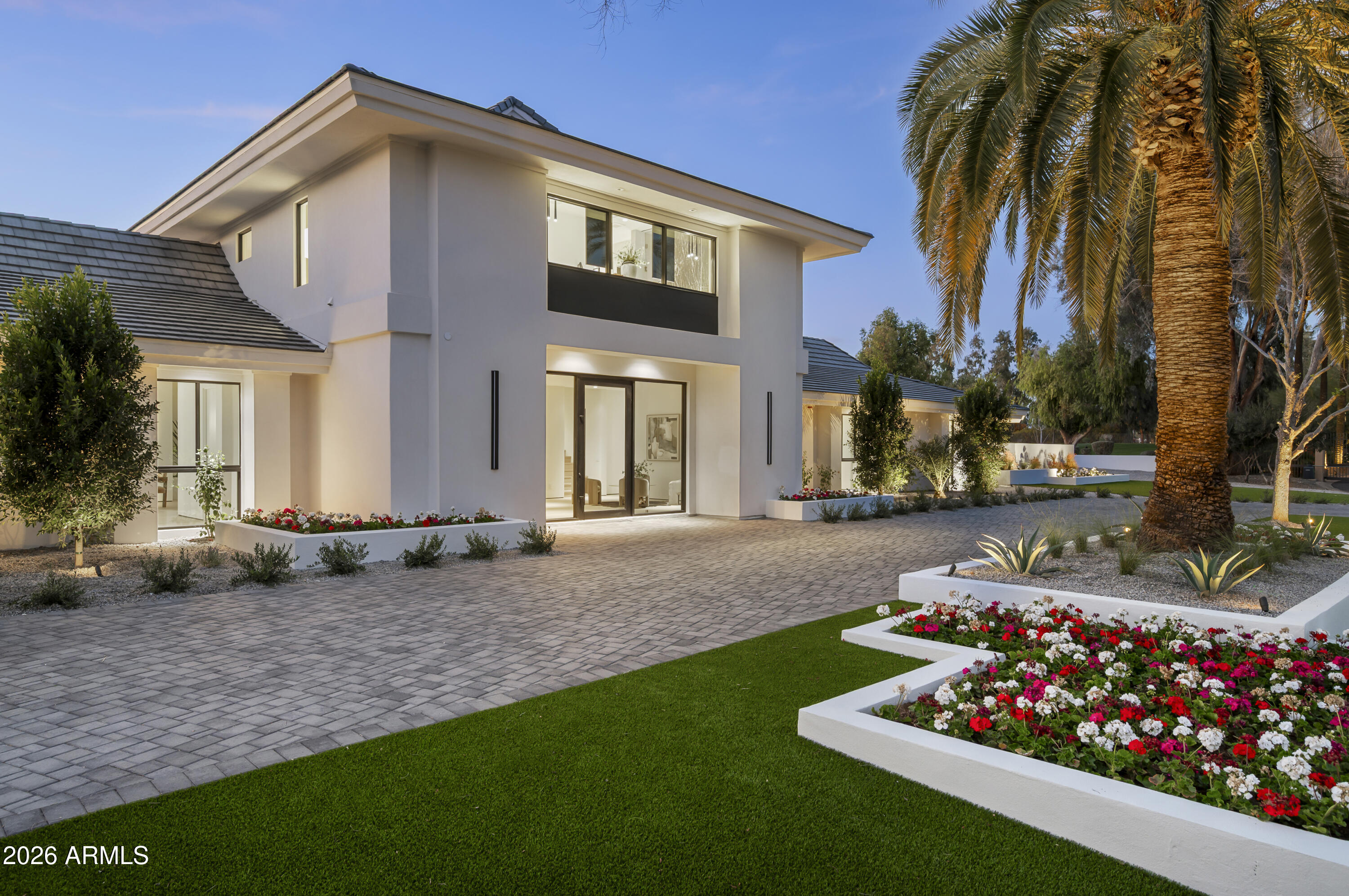 7780 E VAQUERO Drive