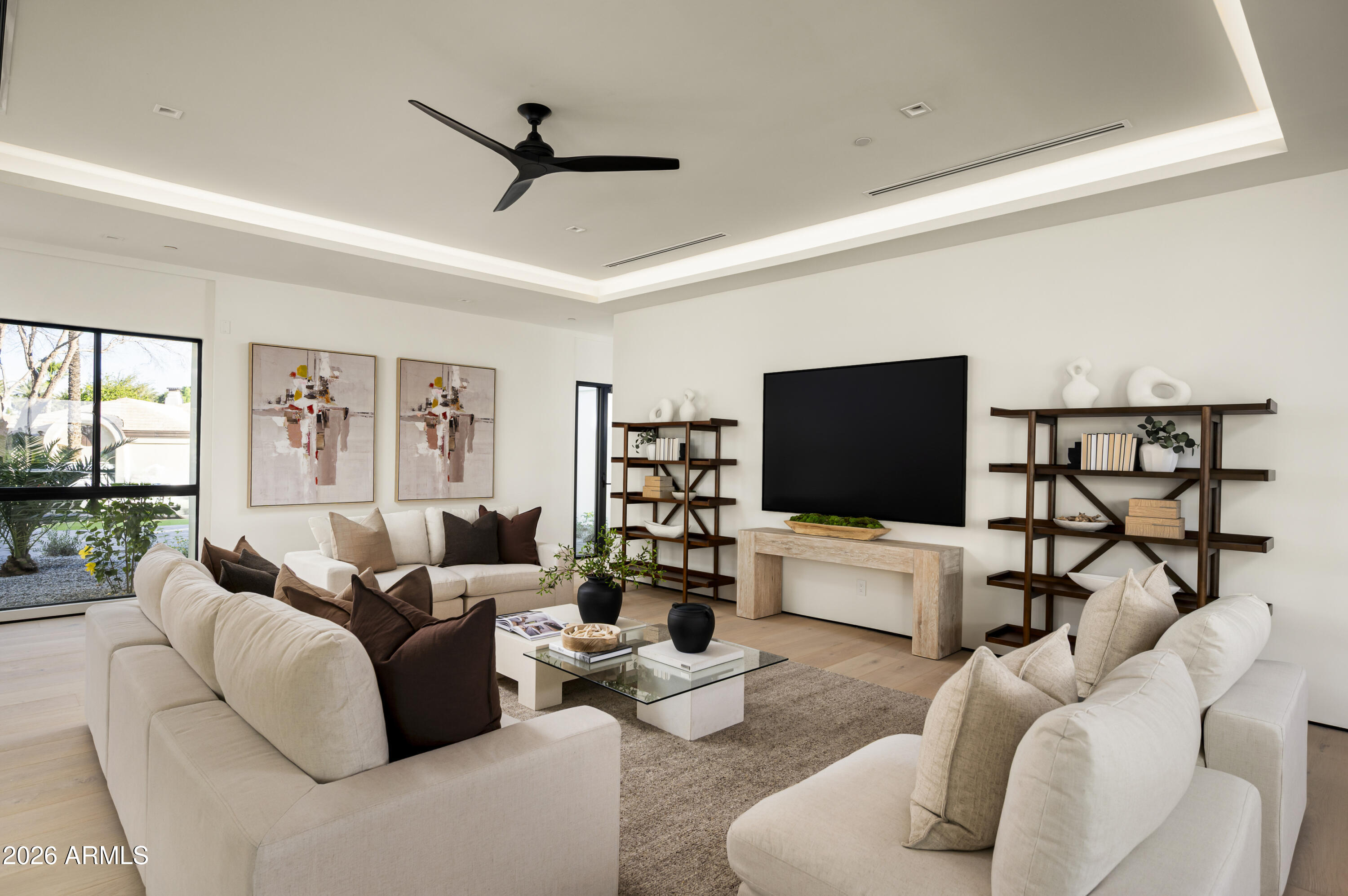 7780 E VAQUERO Drive