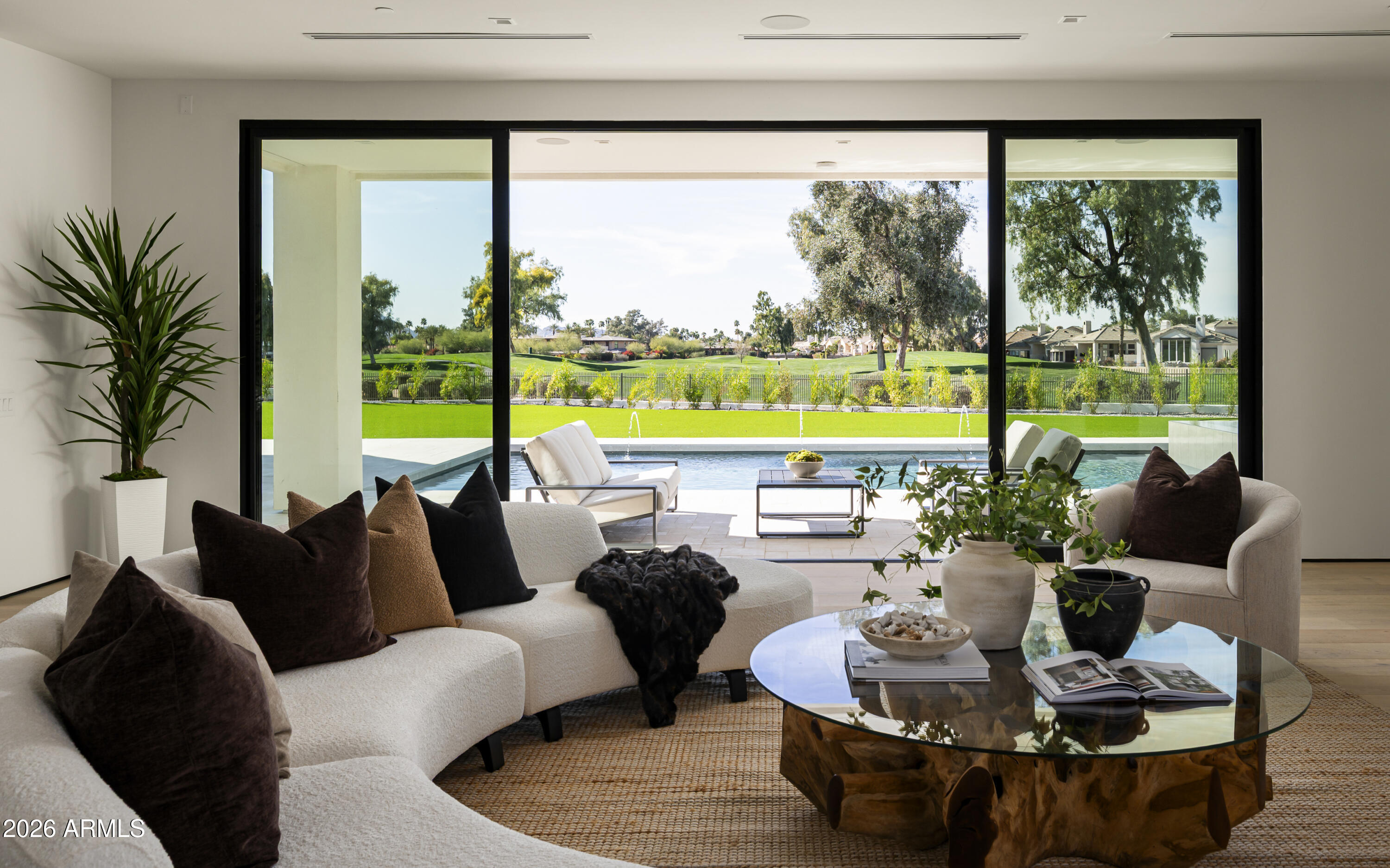 7780 E VAQUERO Drive