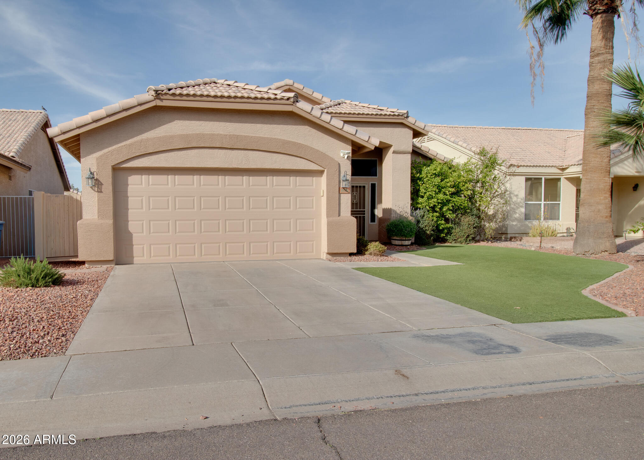 1076 W Glenmere Drive