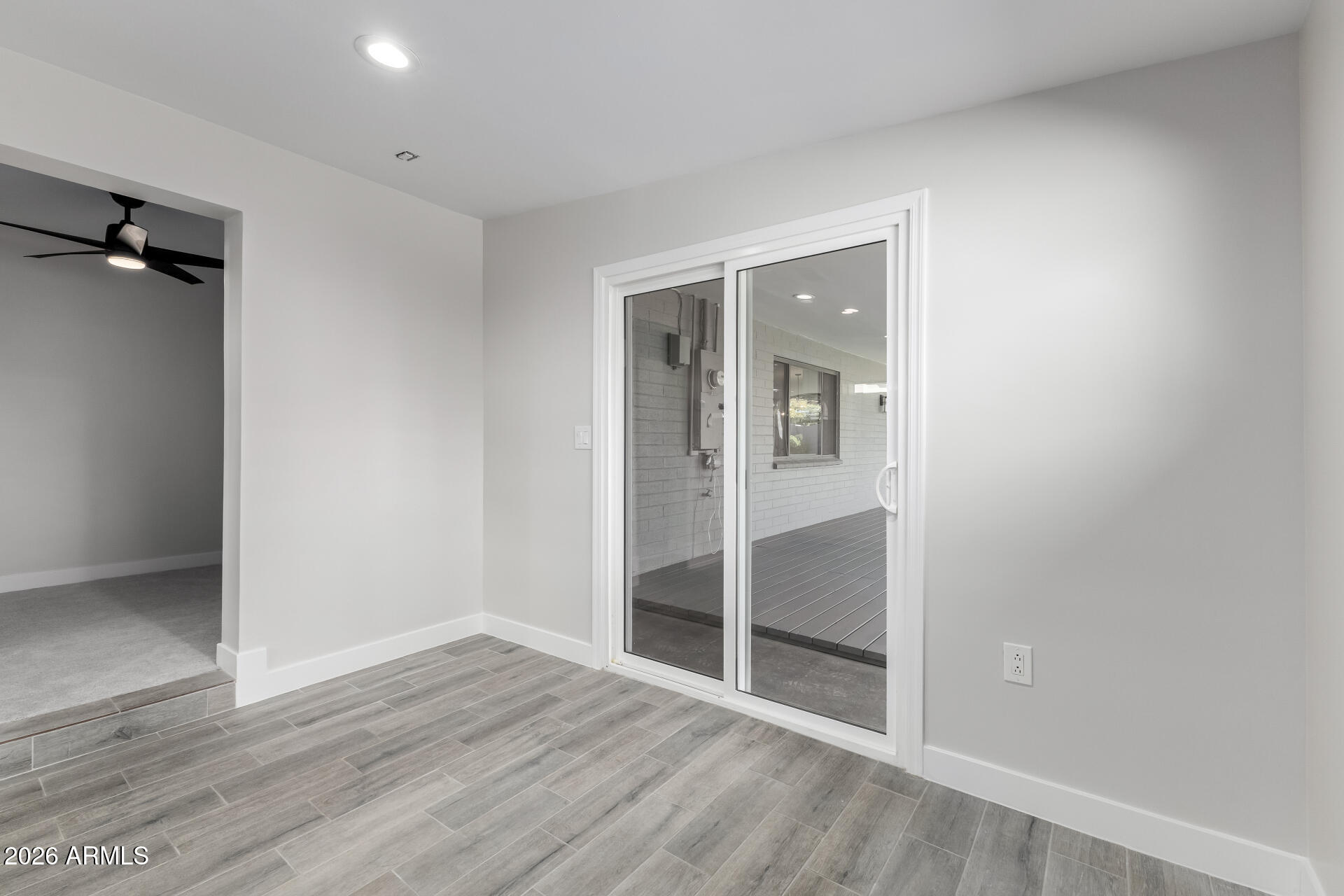 3318 E MONTECITO Avenue