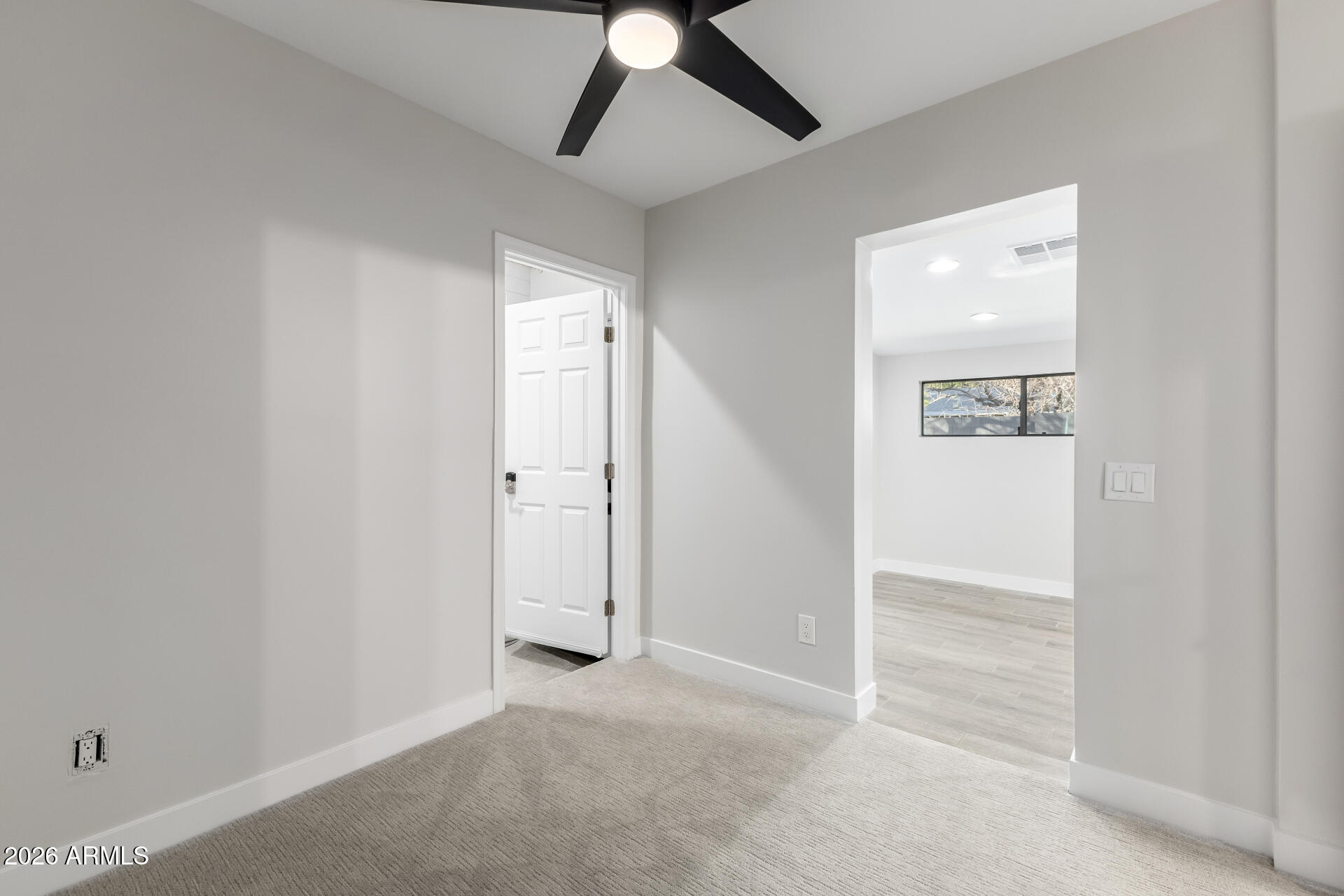 3318 E MONTECITO Avenue