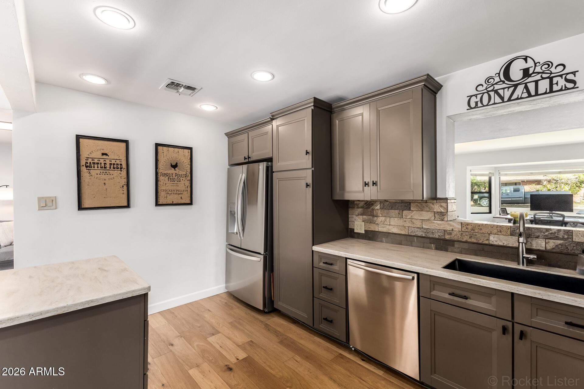 1903 E PALO VERDE Drive