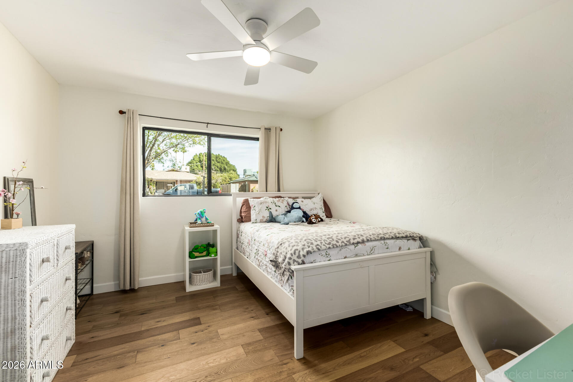 1903 E PALO VERDE Drive