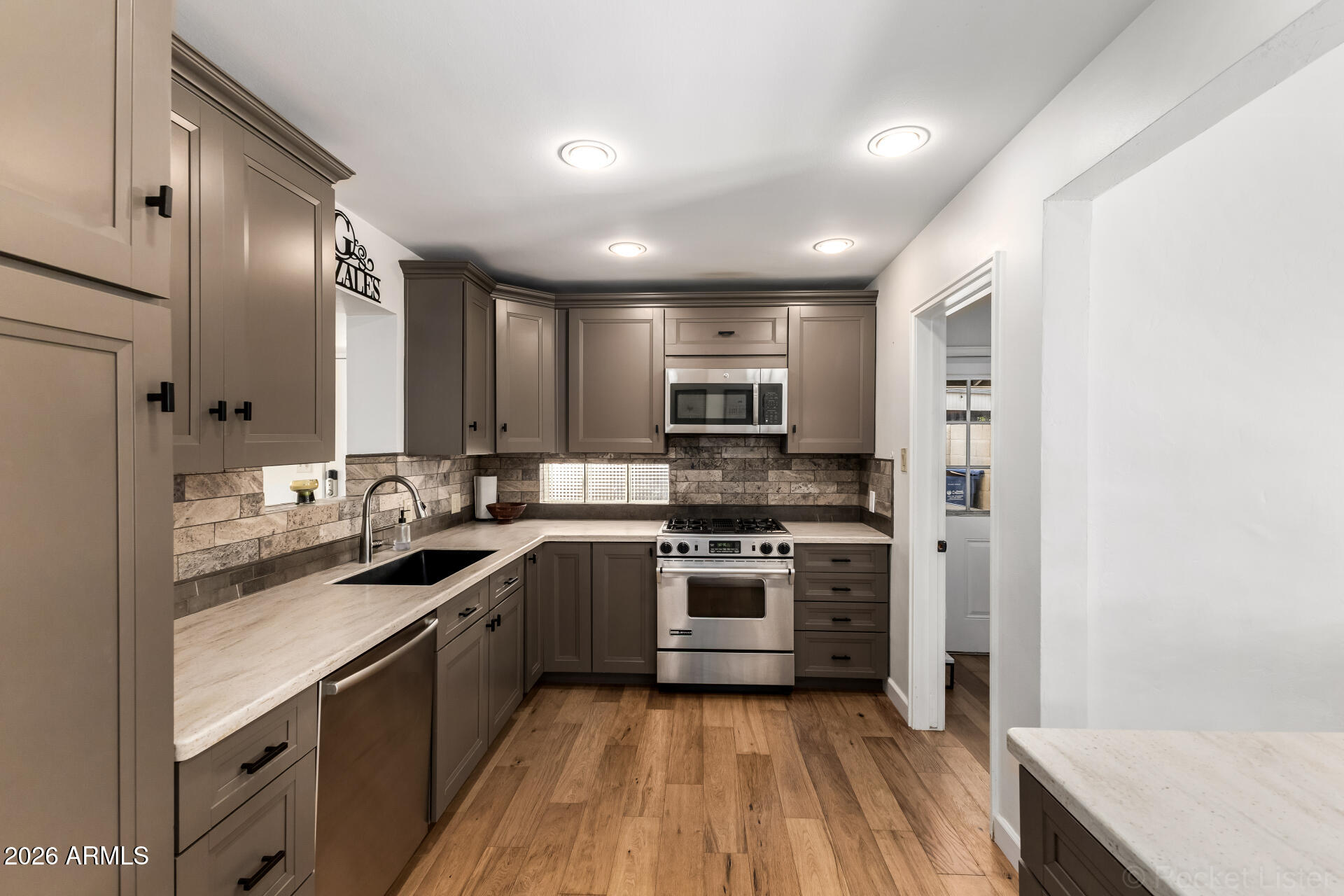 1903 E PALO VERDE Drive