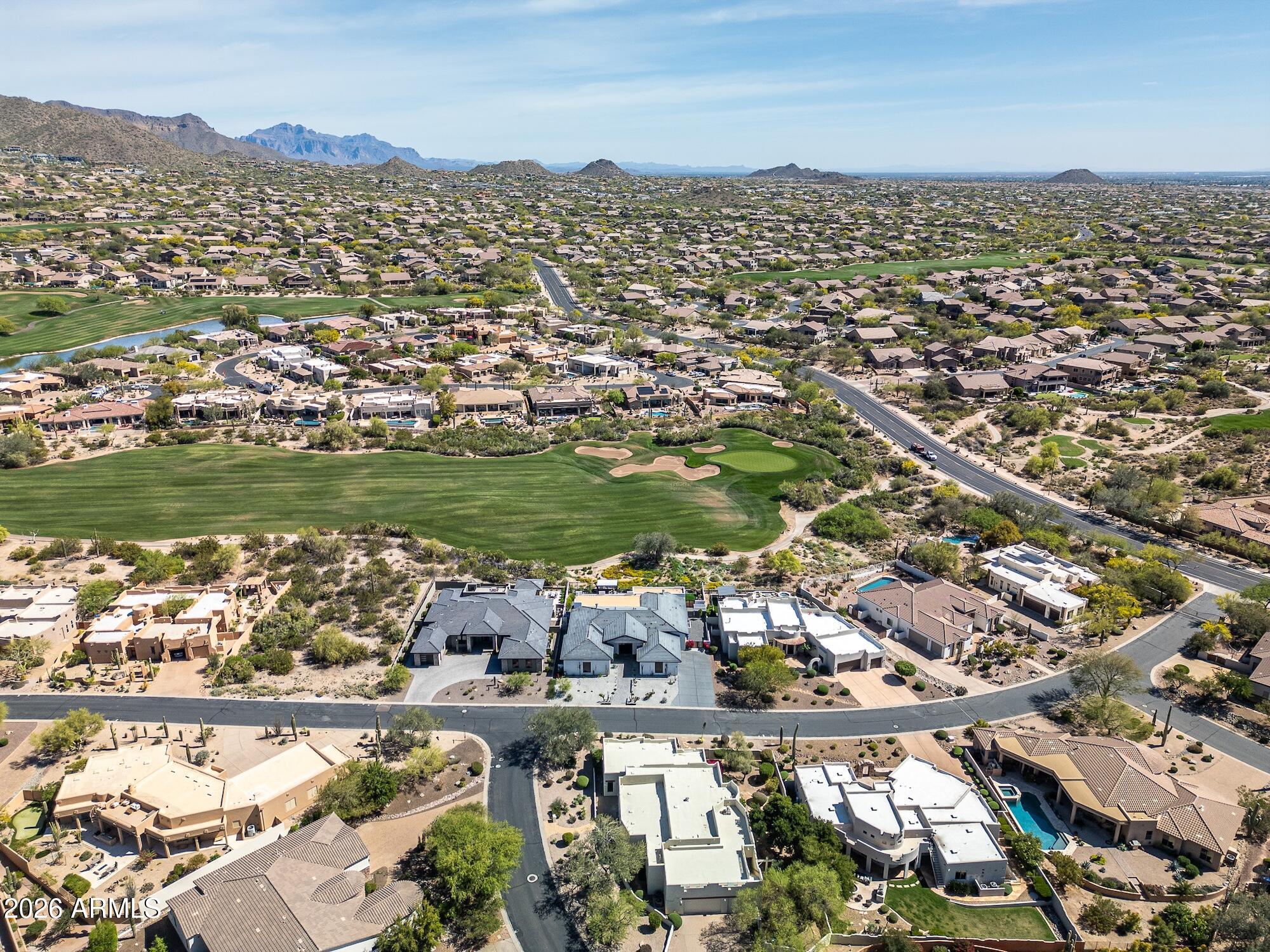 7130 E SADDLEBACK Street 11