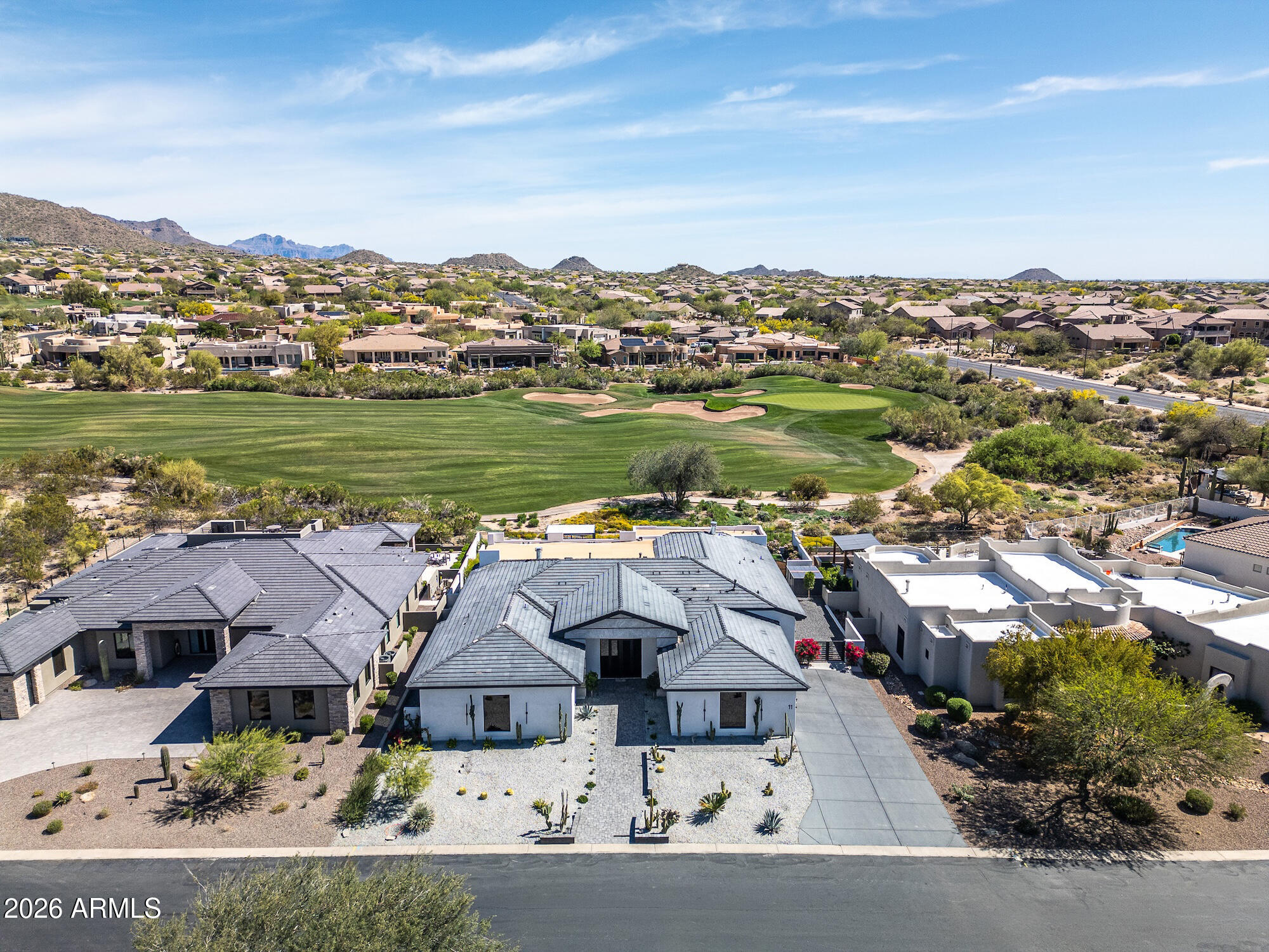 7130 E SADDLEBACK Street 11