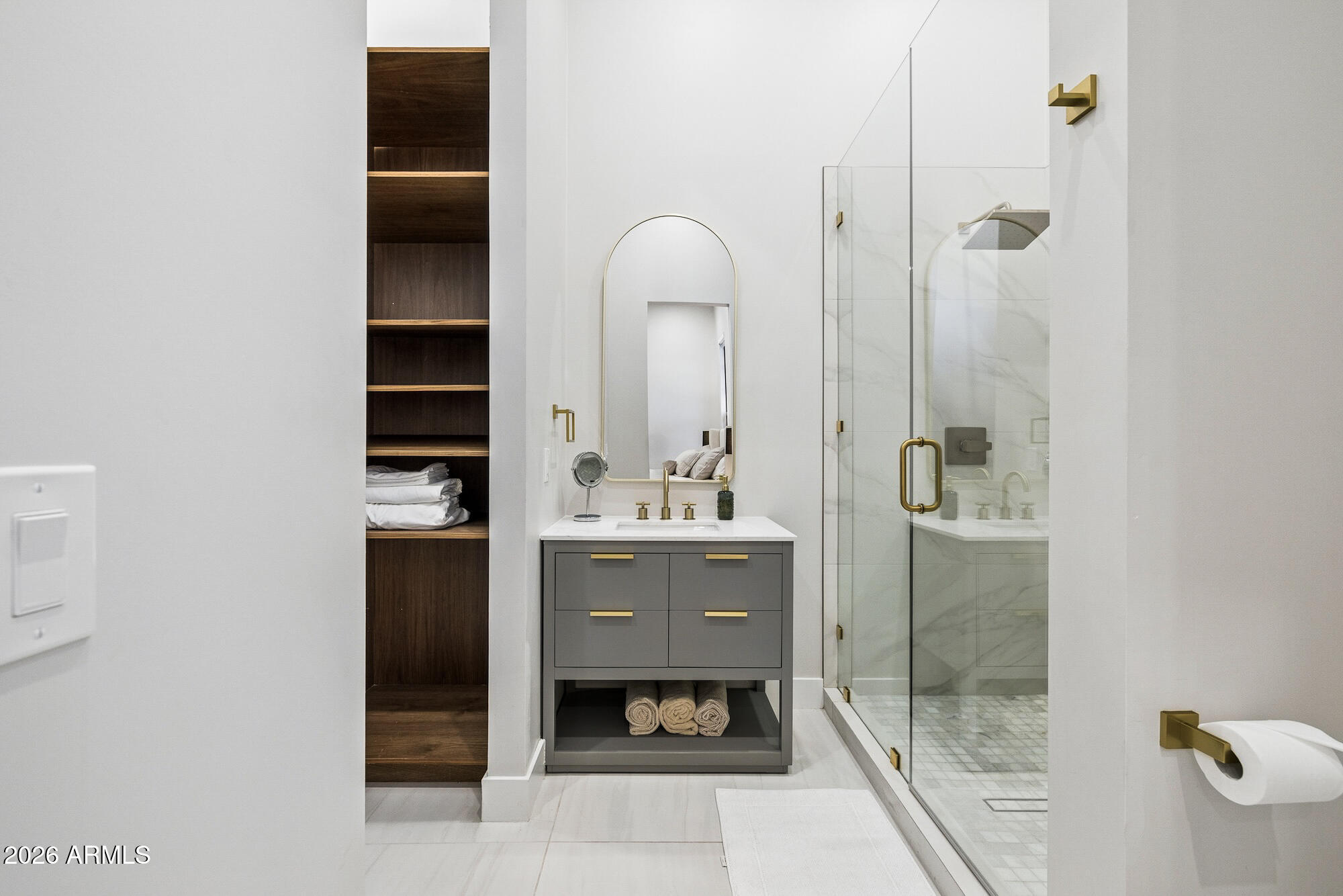 7130 E SADDLEBACK Street 11