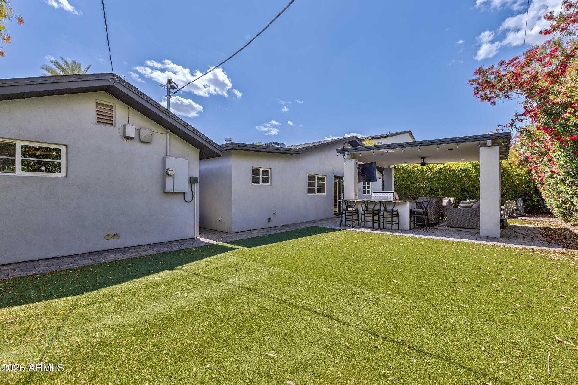 4008 E FAIRMOUNT Avenue