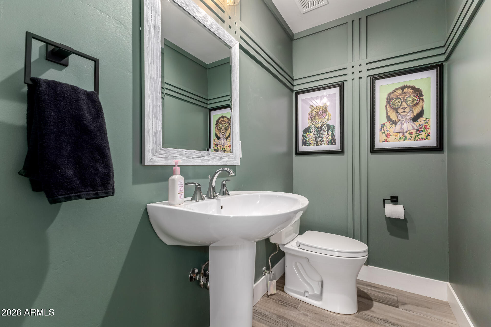 4008 E FAIRMOUNT Avenue