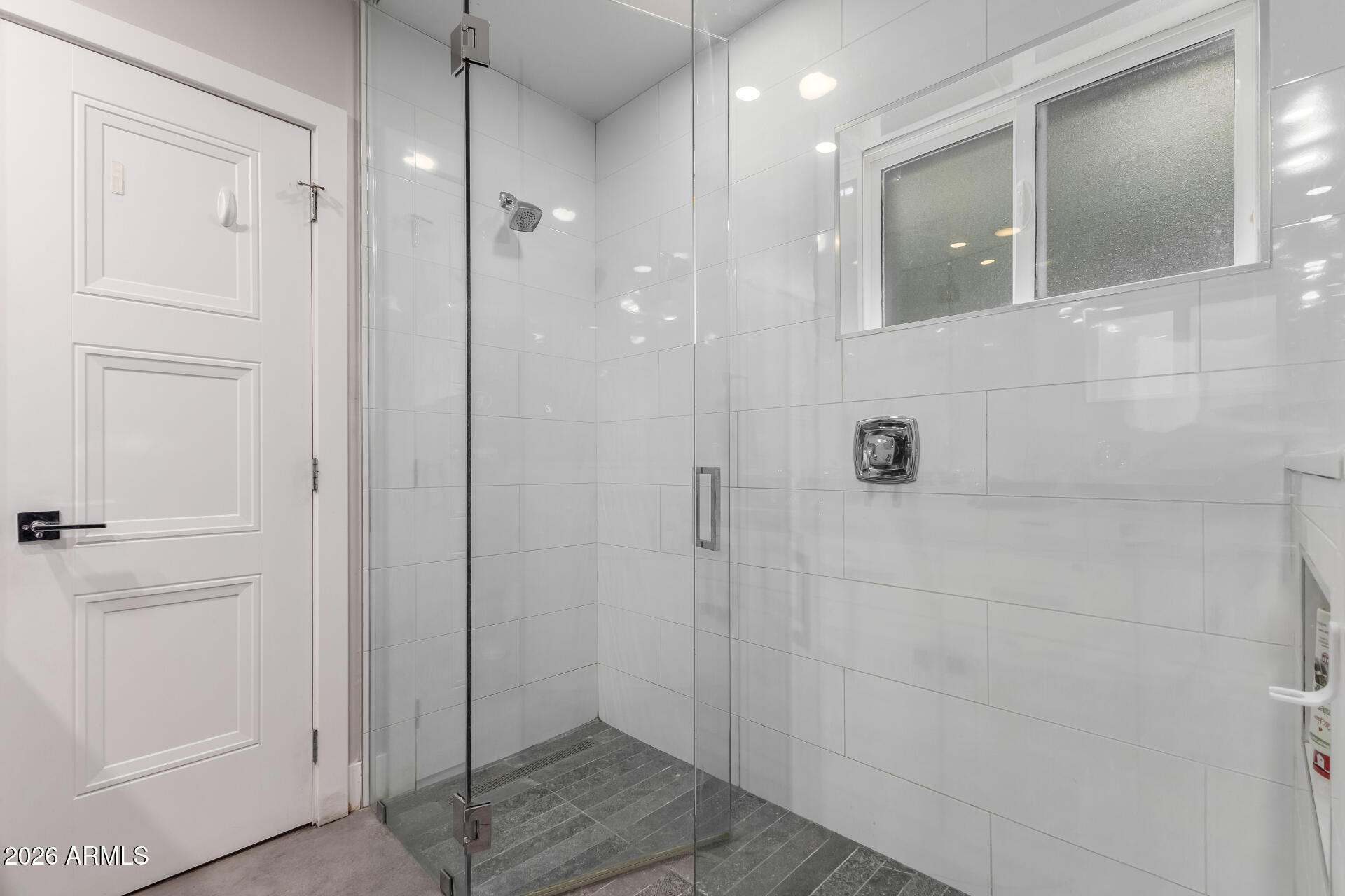 4008 E FAIRMOUNT Avenue