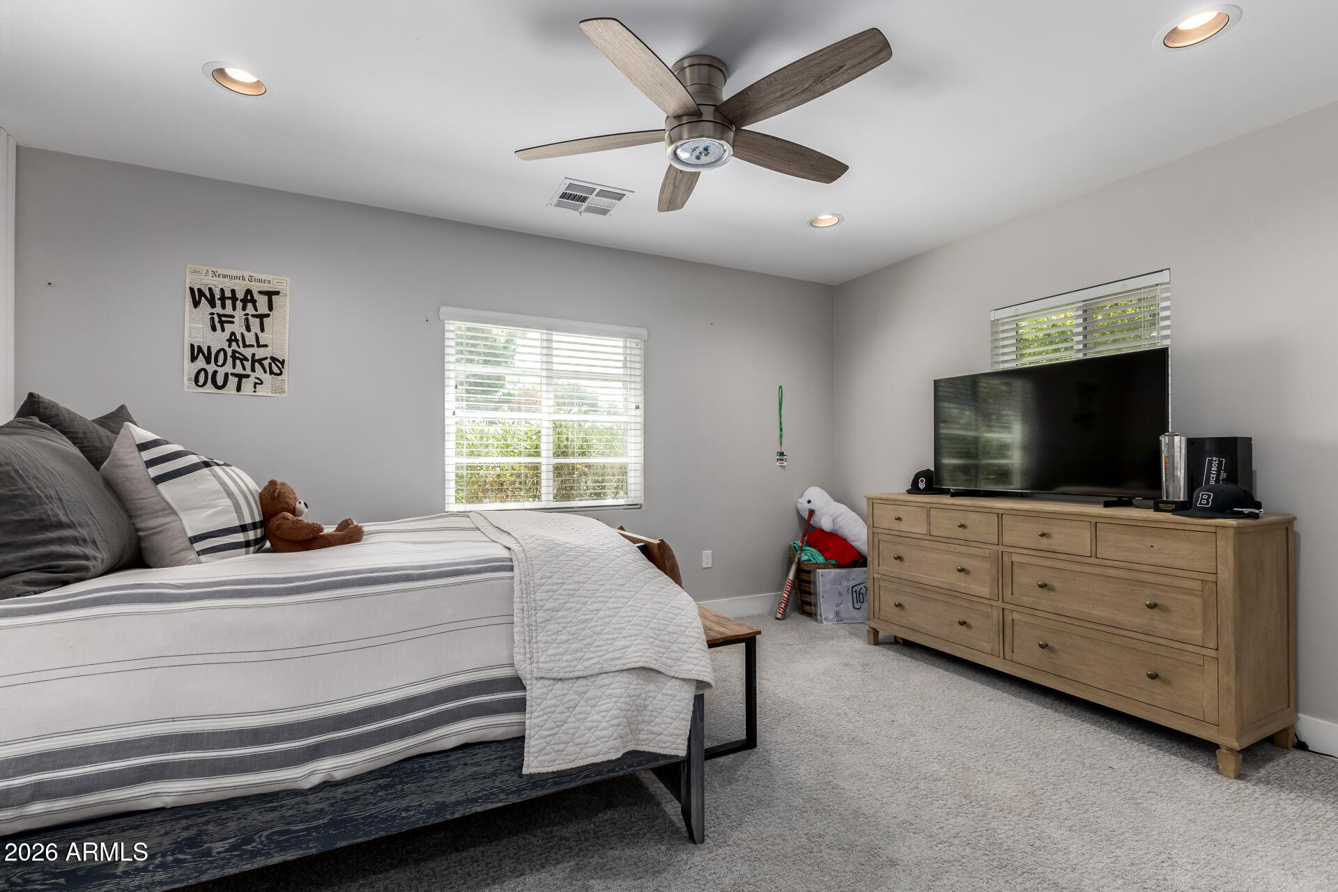 4008 E FAIRMOUNT Avenue