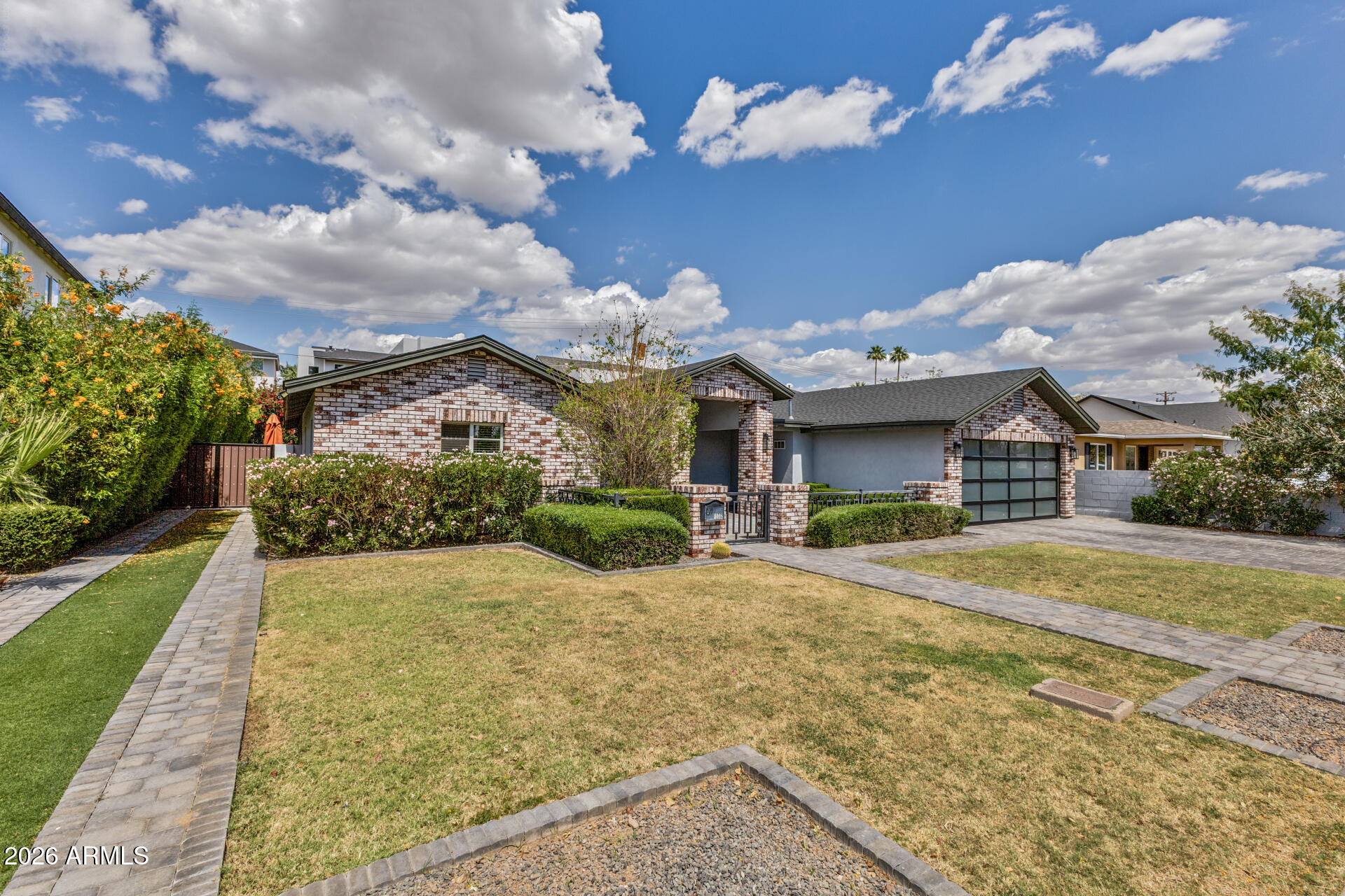 4008 E FAIRMOUNT Avenue