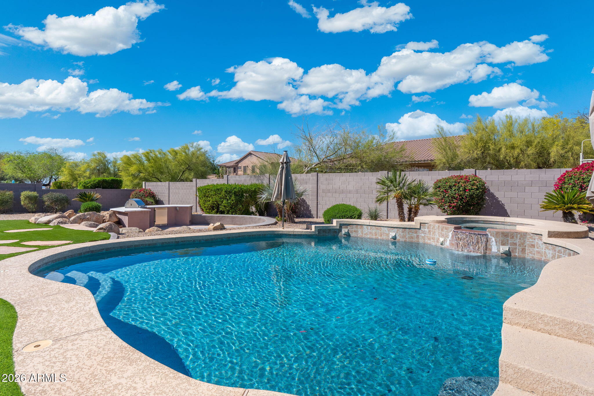 6952 E TRAILRIDGE Circle