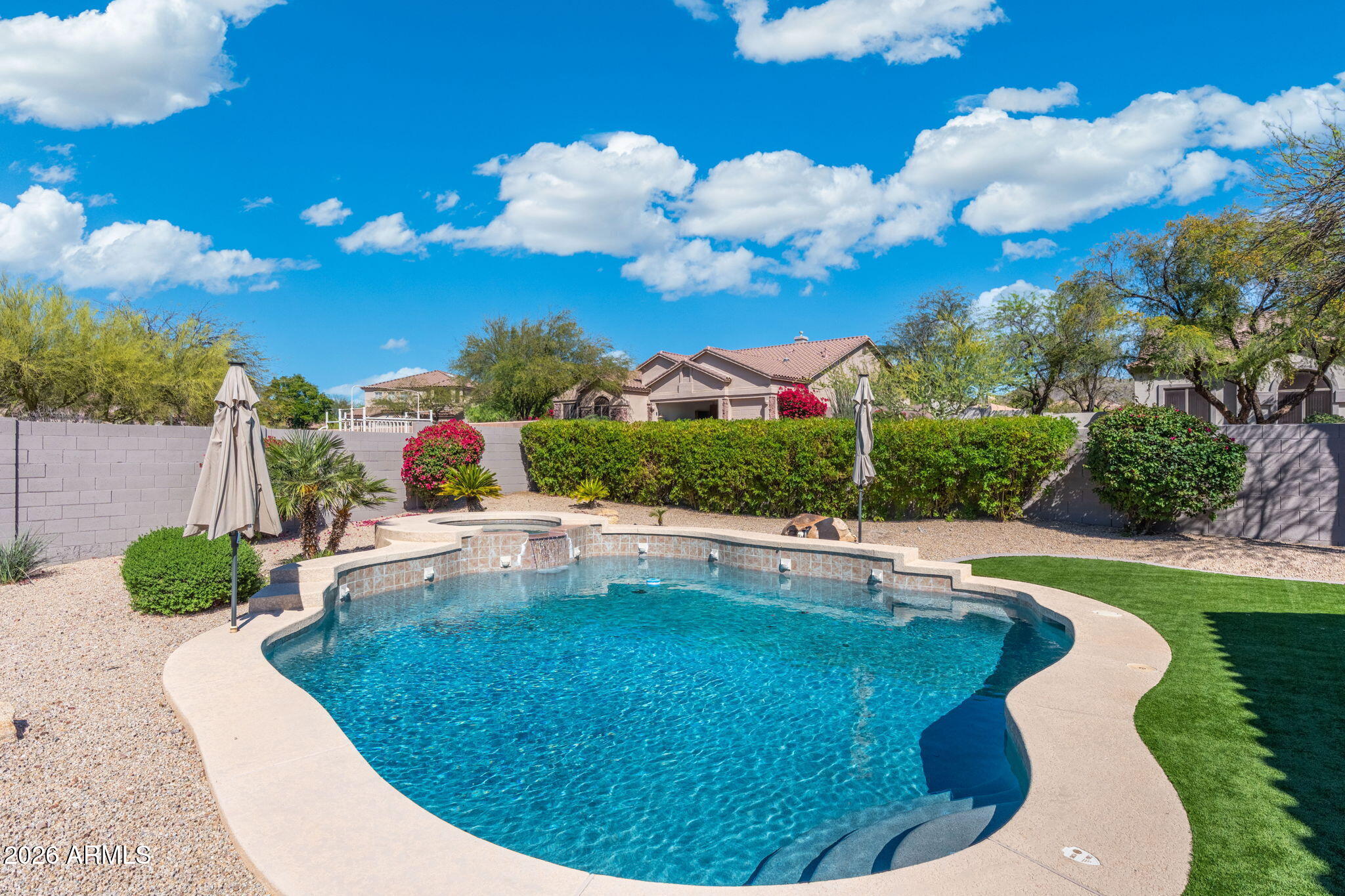 6952 E TRAILRIDGE Circle