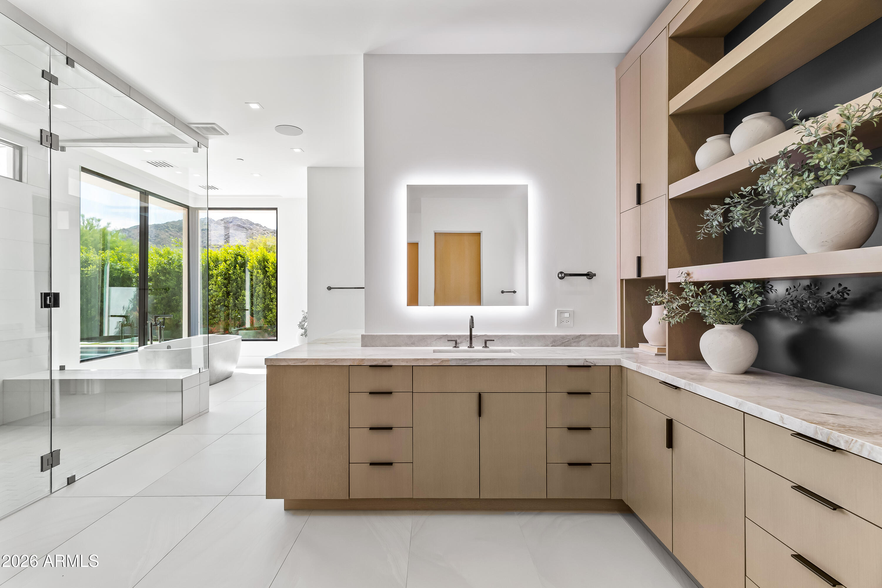 6601 E SAN MIGUEL Avenue