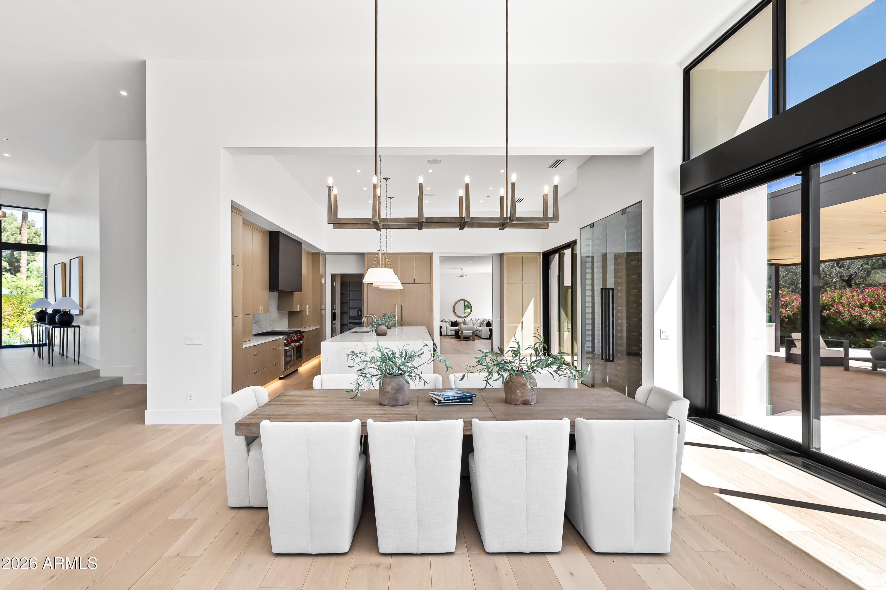 6601 E SAN MIGUEL Avenue