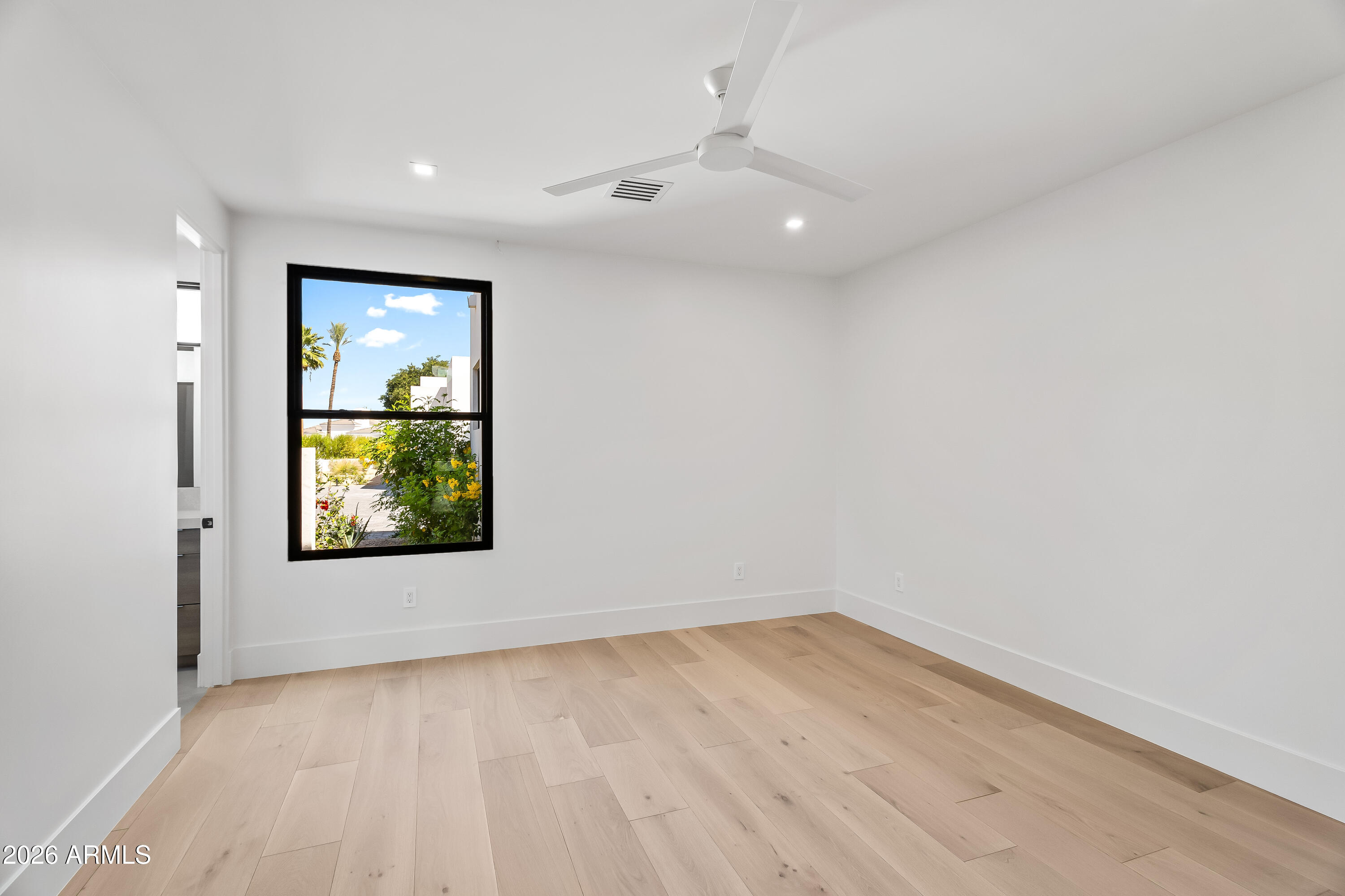 6601 E SAN MIGUEL Avenue