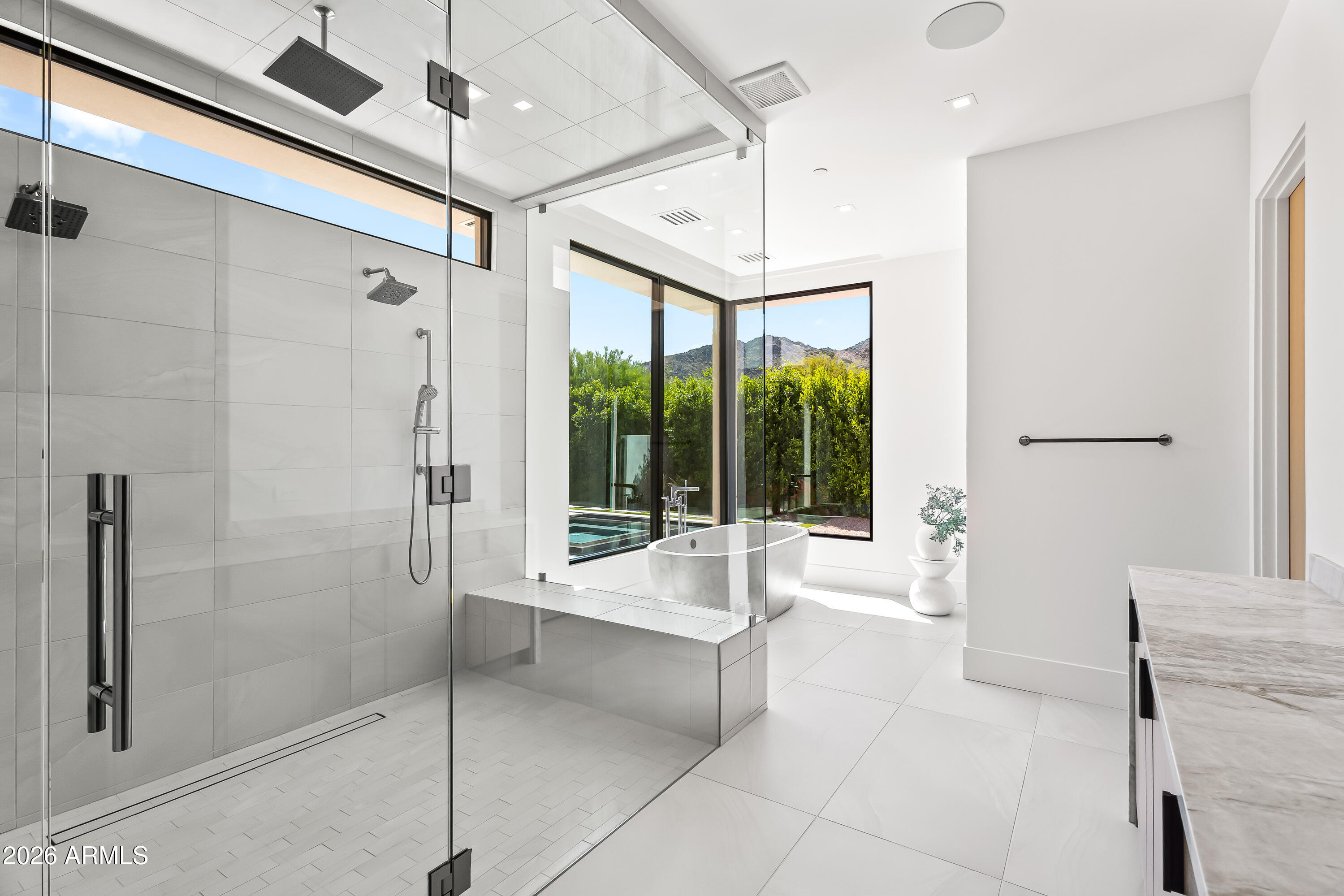 6601 E SAN MIGUEL Avenue