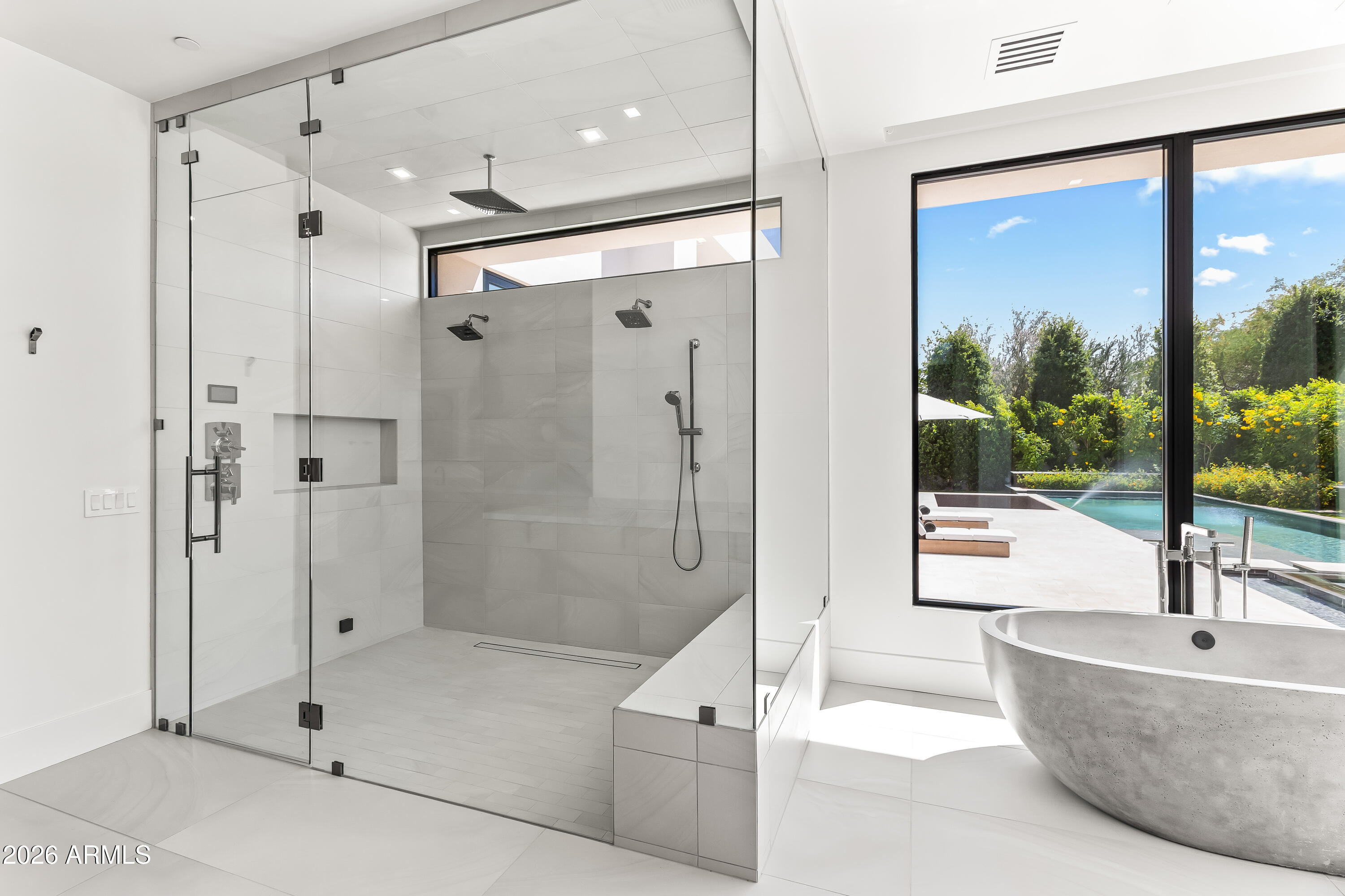 6601 E SAN MIGUEL Avenue