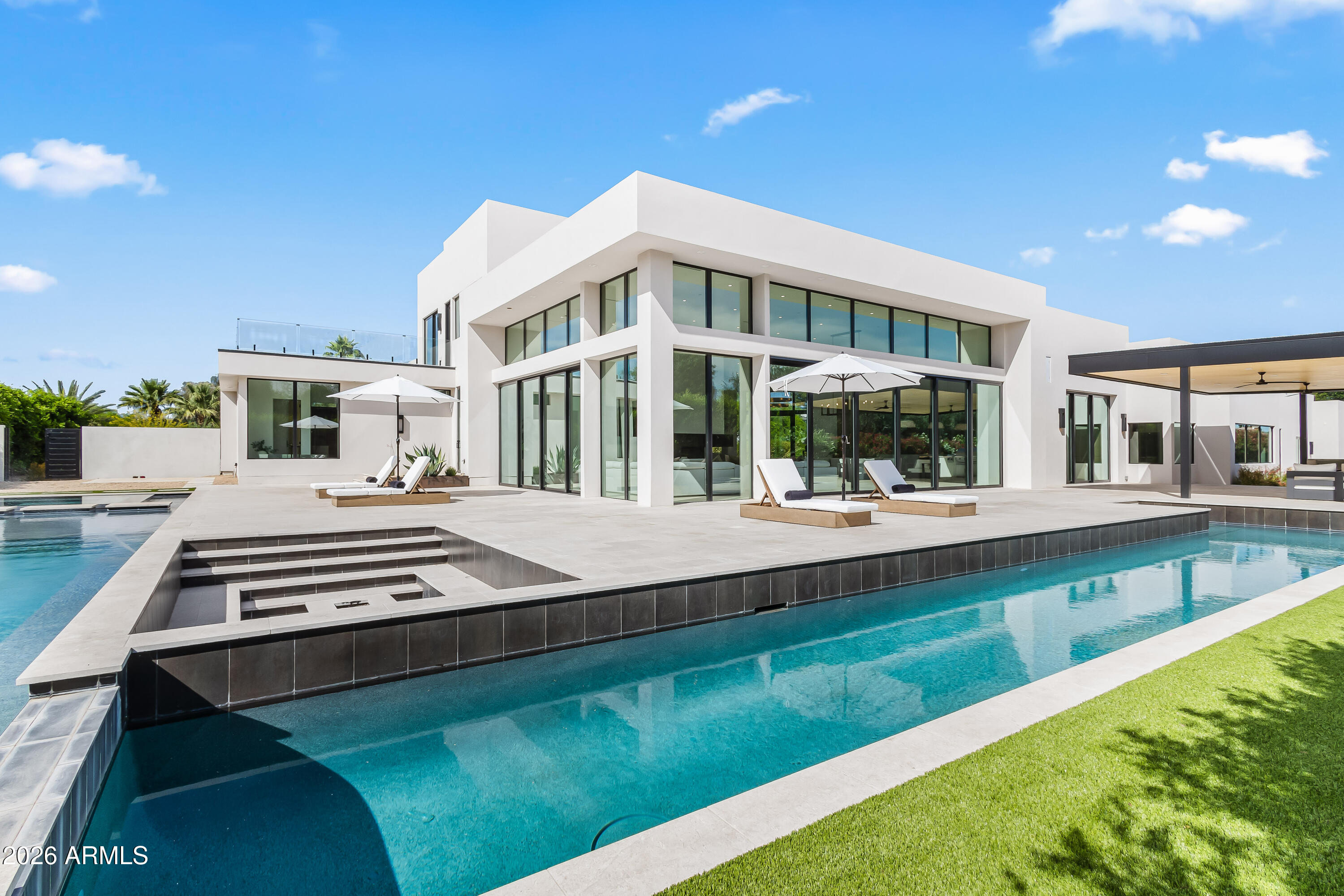 6601 E SAN MIGUEL Avenue