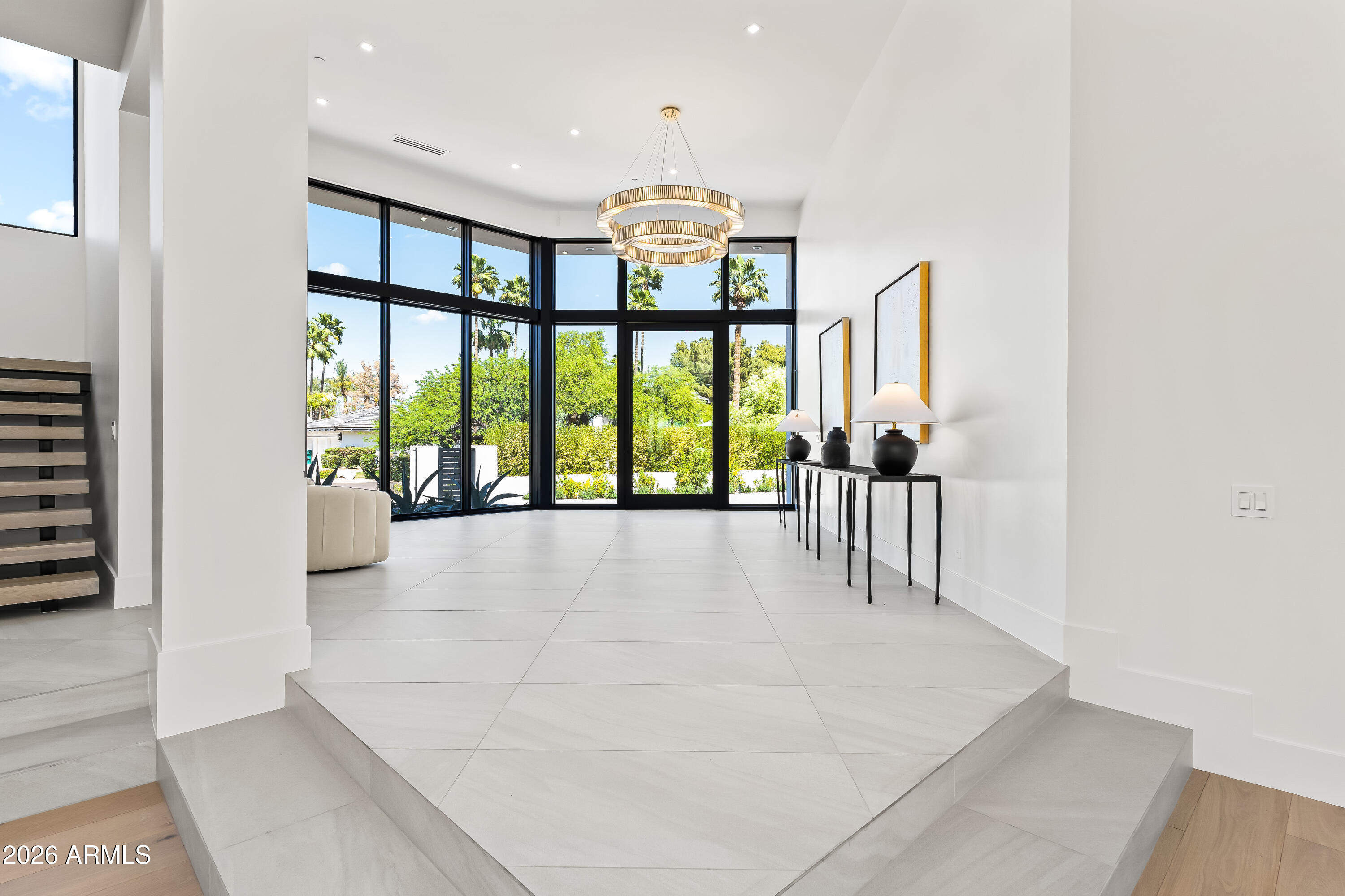 6601 E SAN MIGUEL Avenue