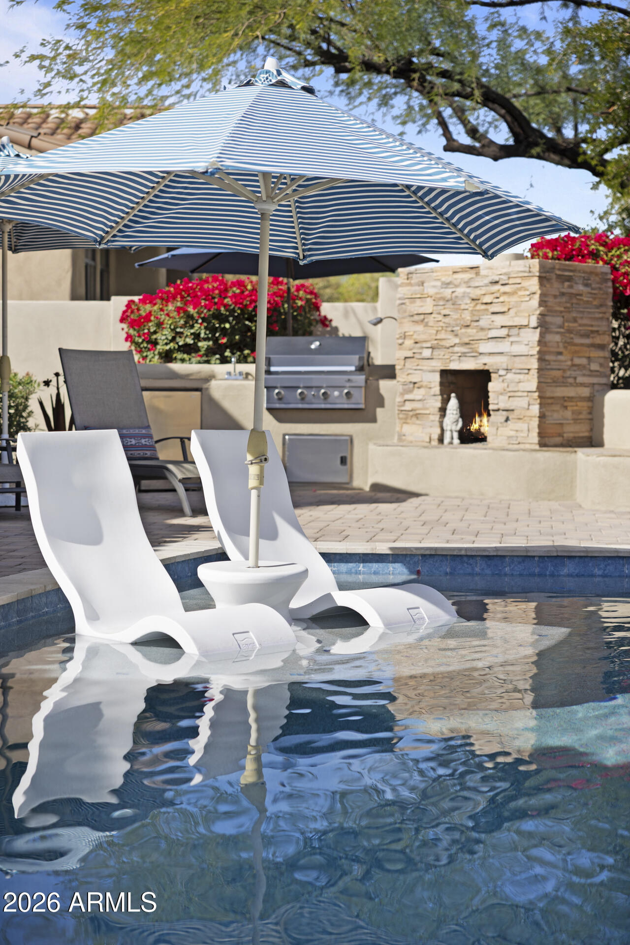 8084 E WINDWOOD Lane