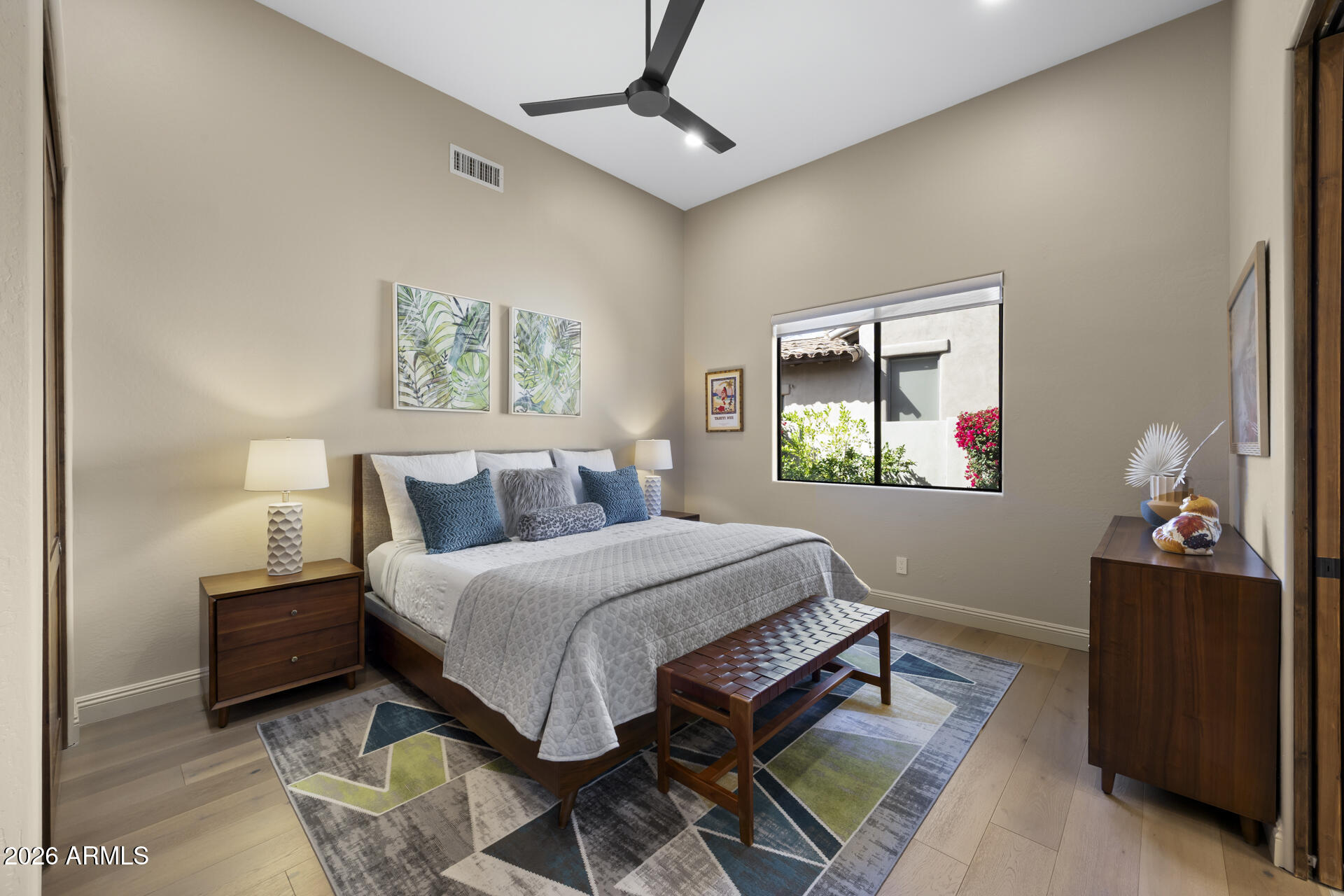 8084 E WINDWOOD Lane