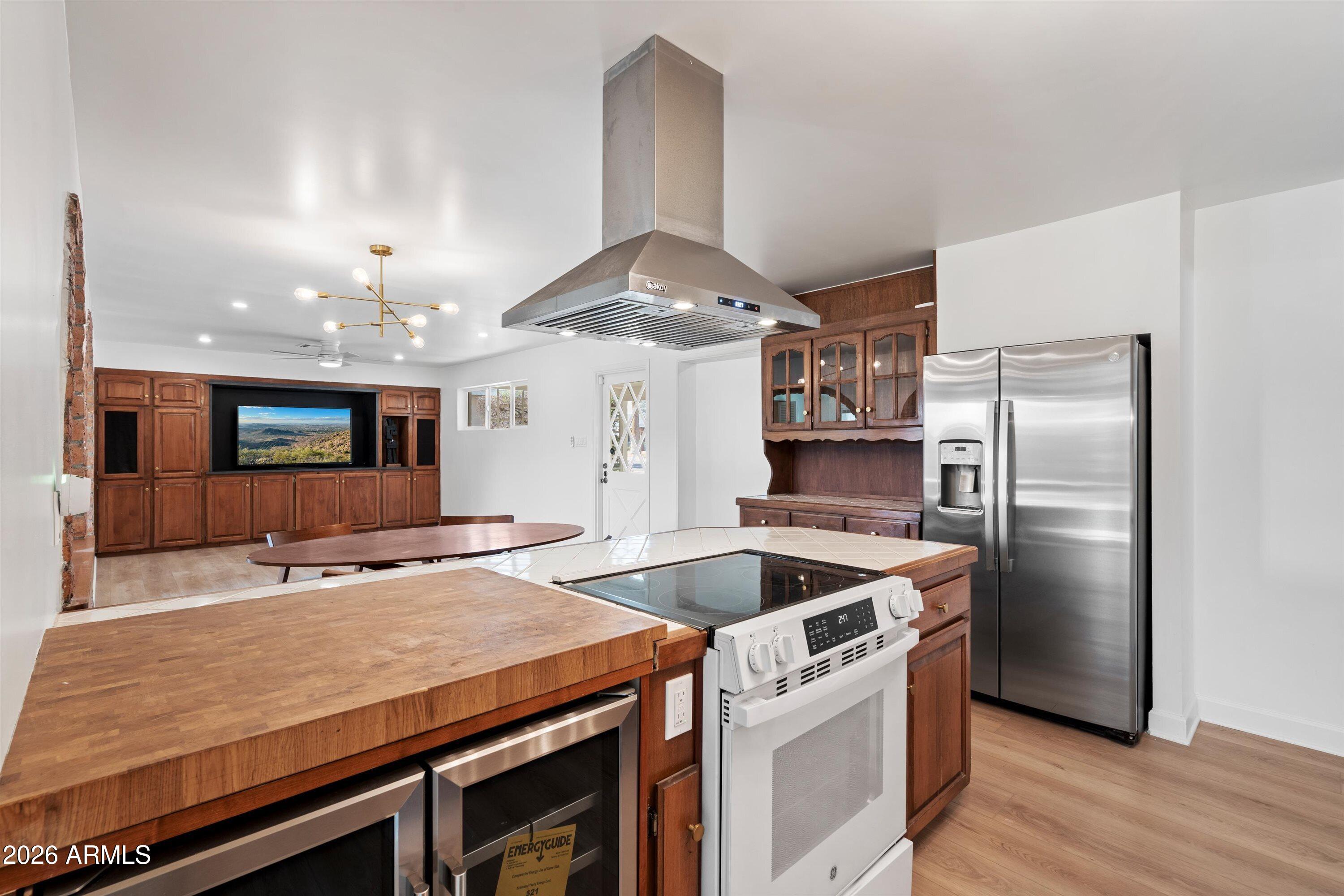 6625 E CULVER Street