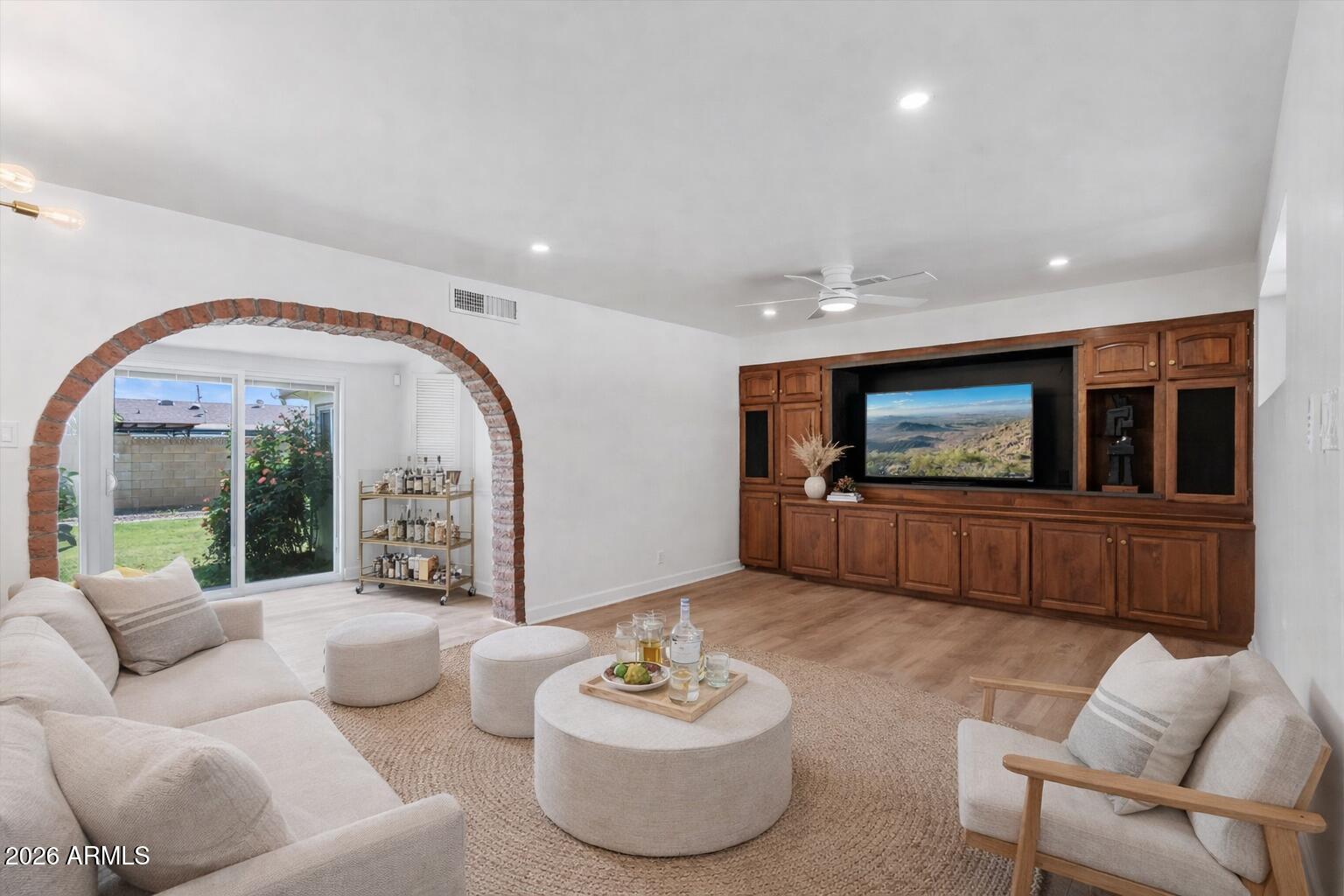 6625 E CULVER Street