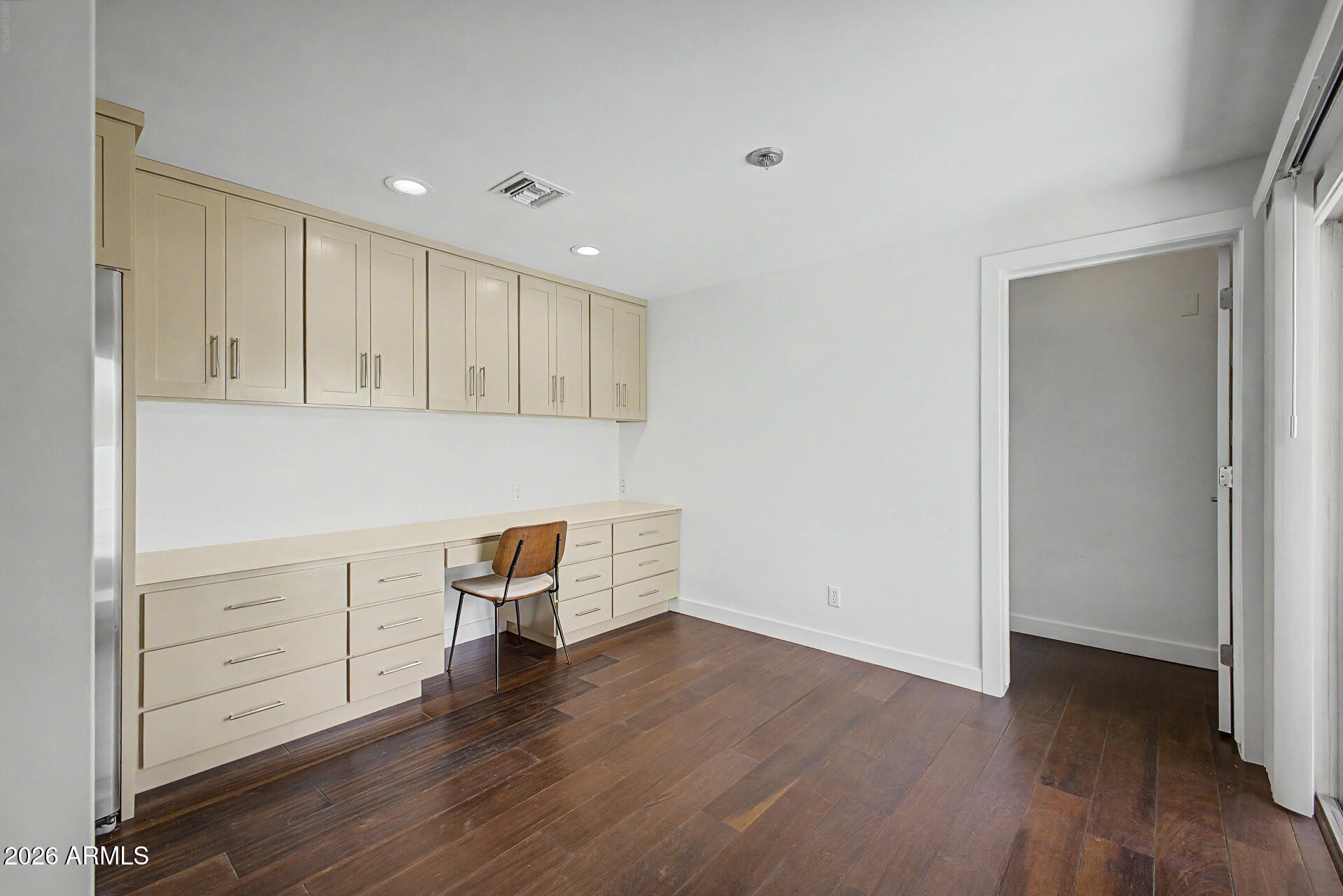 4446 E CAMELBACK Road 104