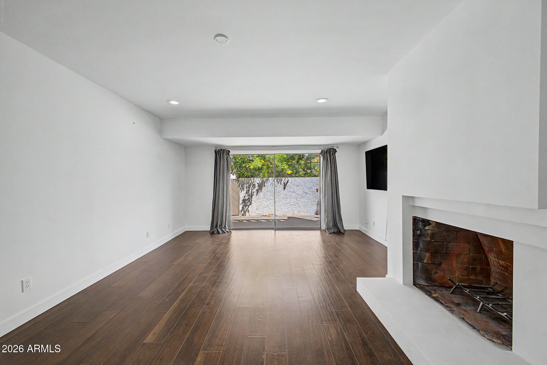 4446 E CAMELBACK Road 104