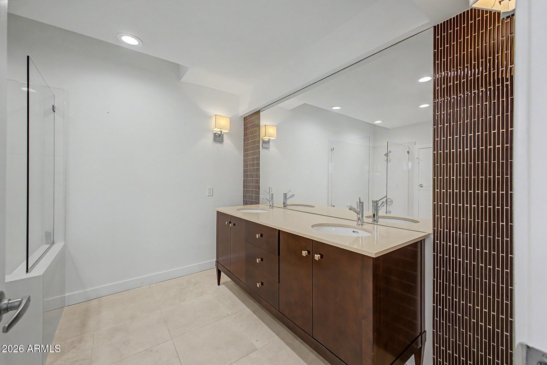 4446 E CAMELBACK Road 104