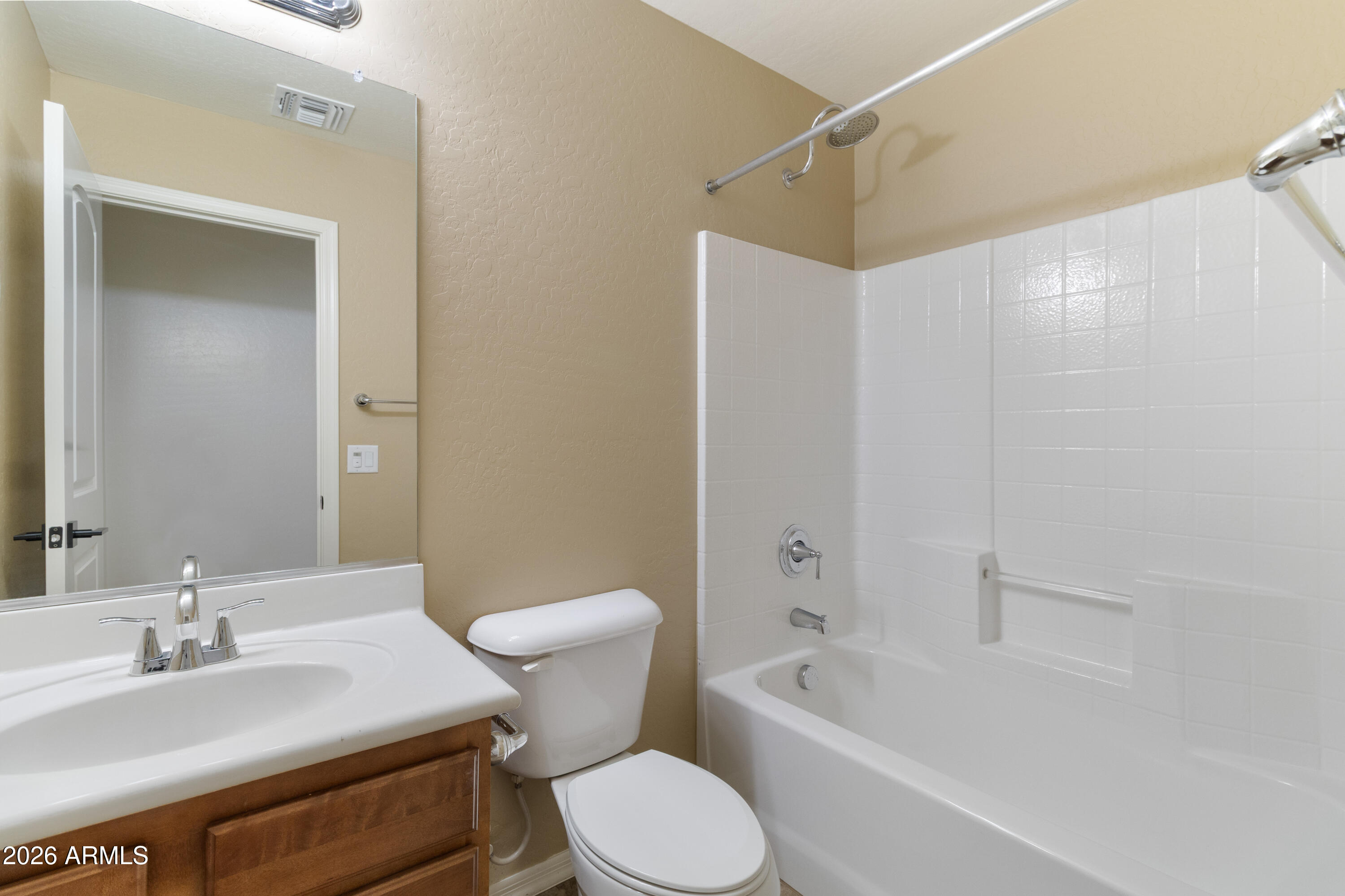 2726 W CHANUTE Pass