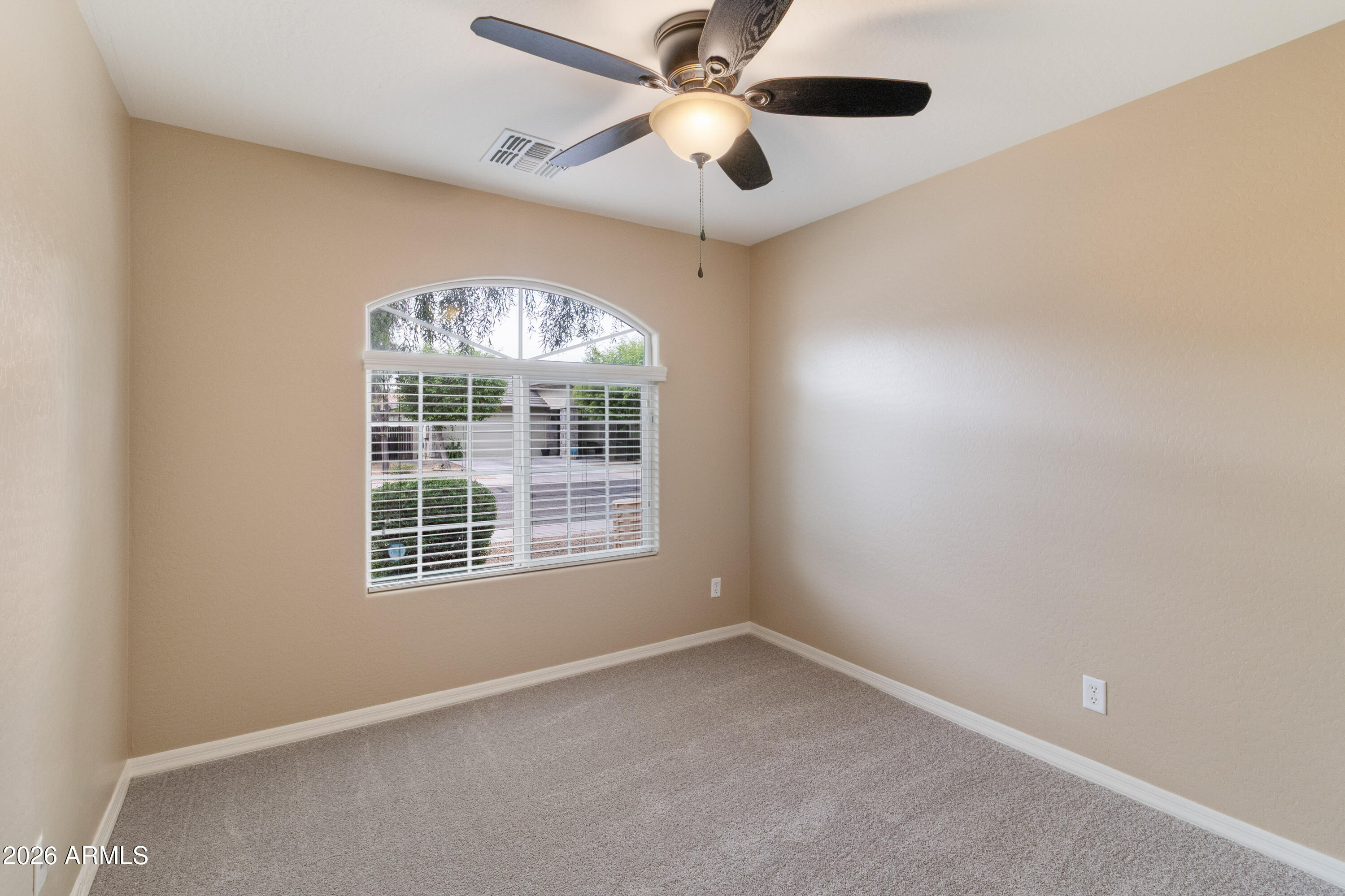 2726 W CHANUTE Pass