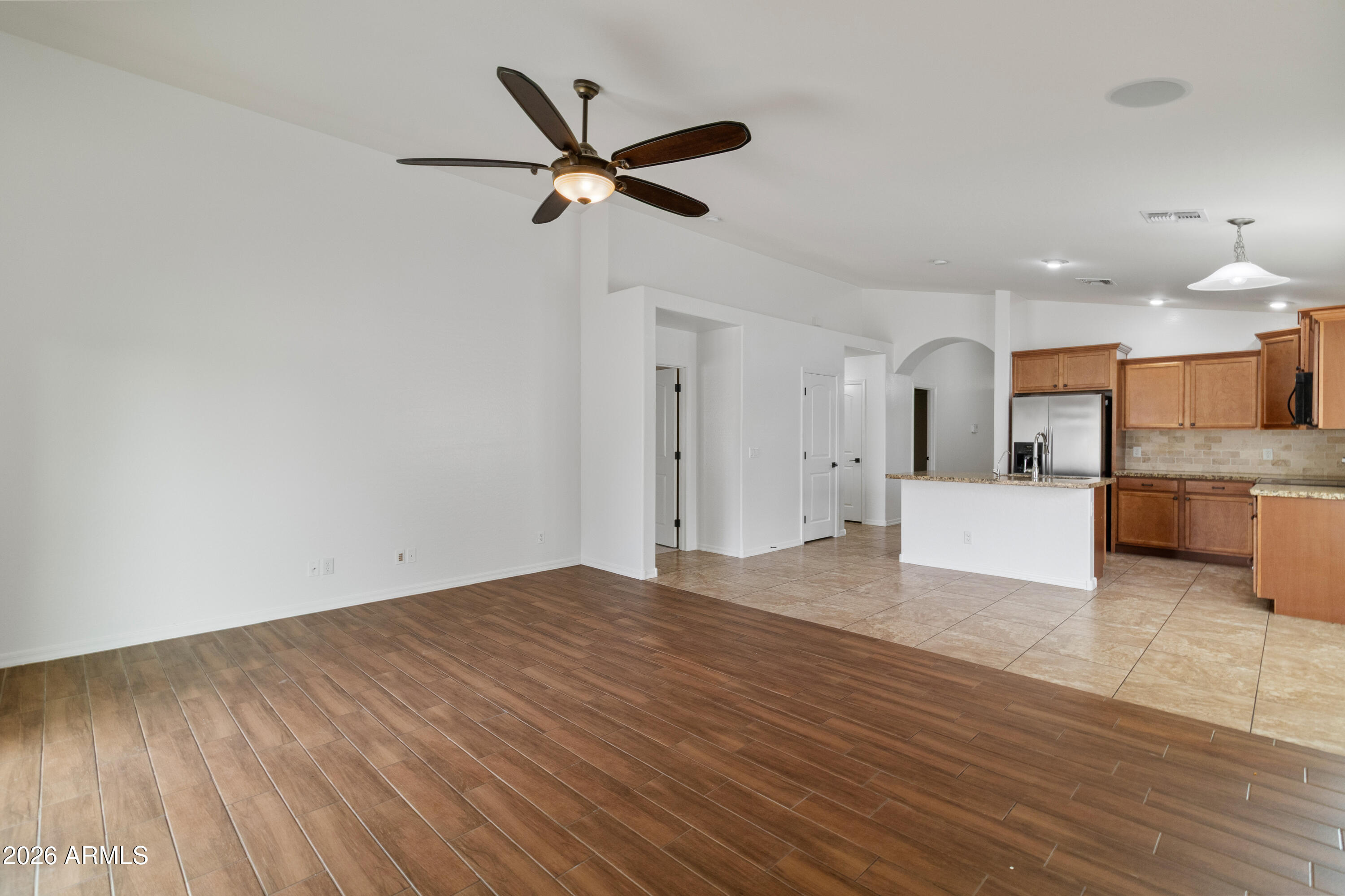 2726 W CHANUTE Pass