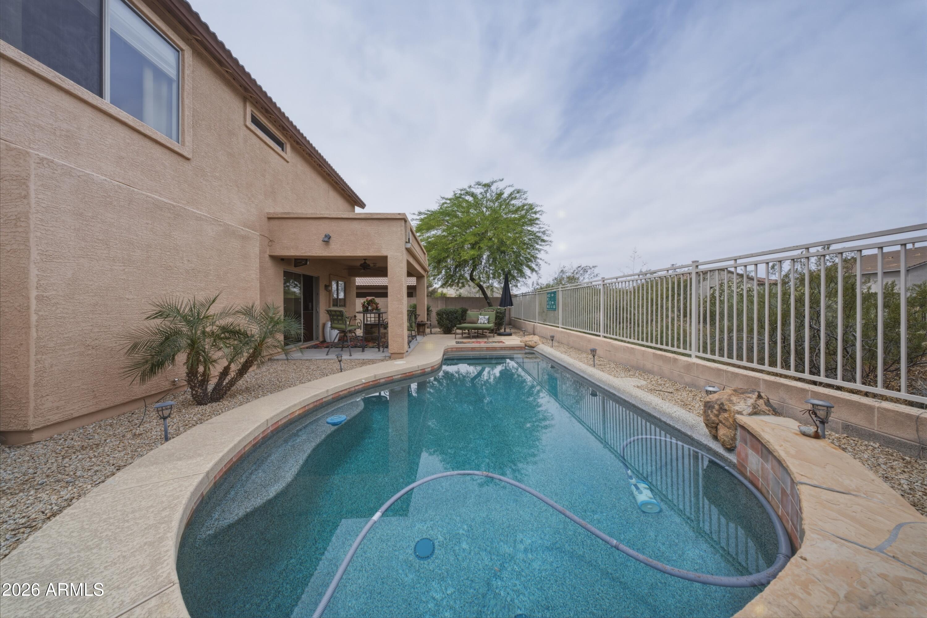 4724 E PRESERVE Way