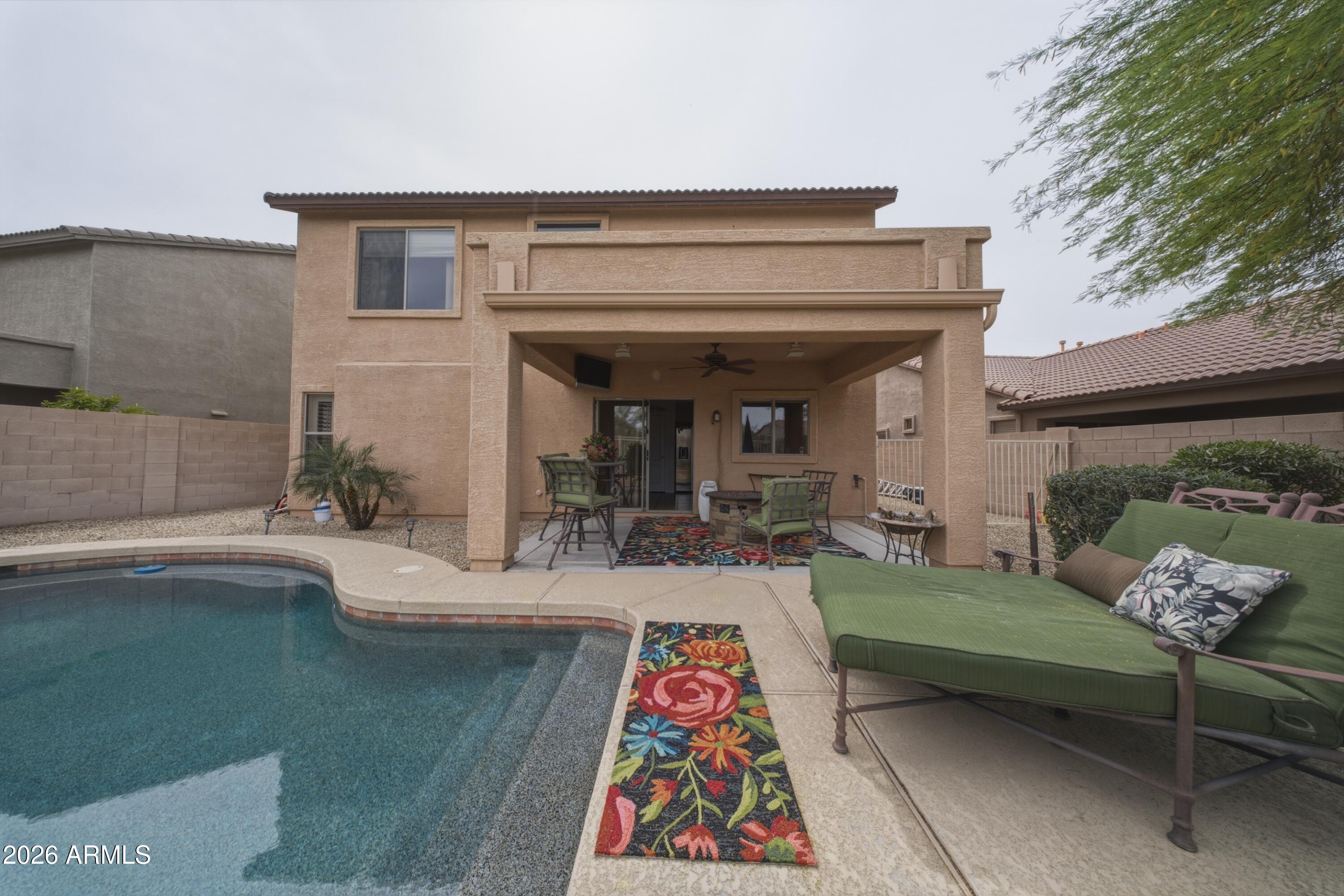 4724 E PRESERVE Way