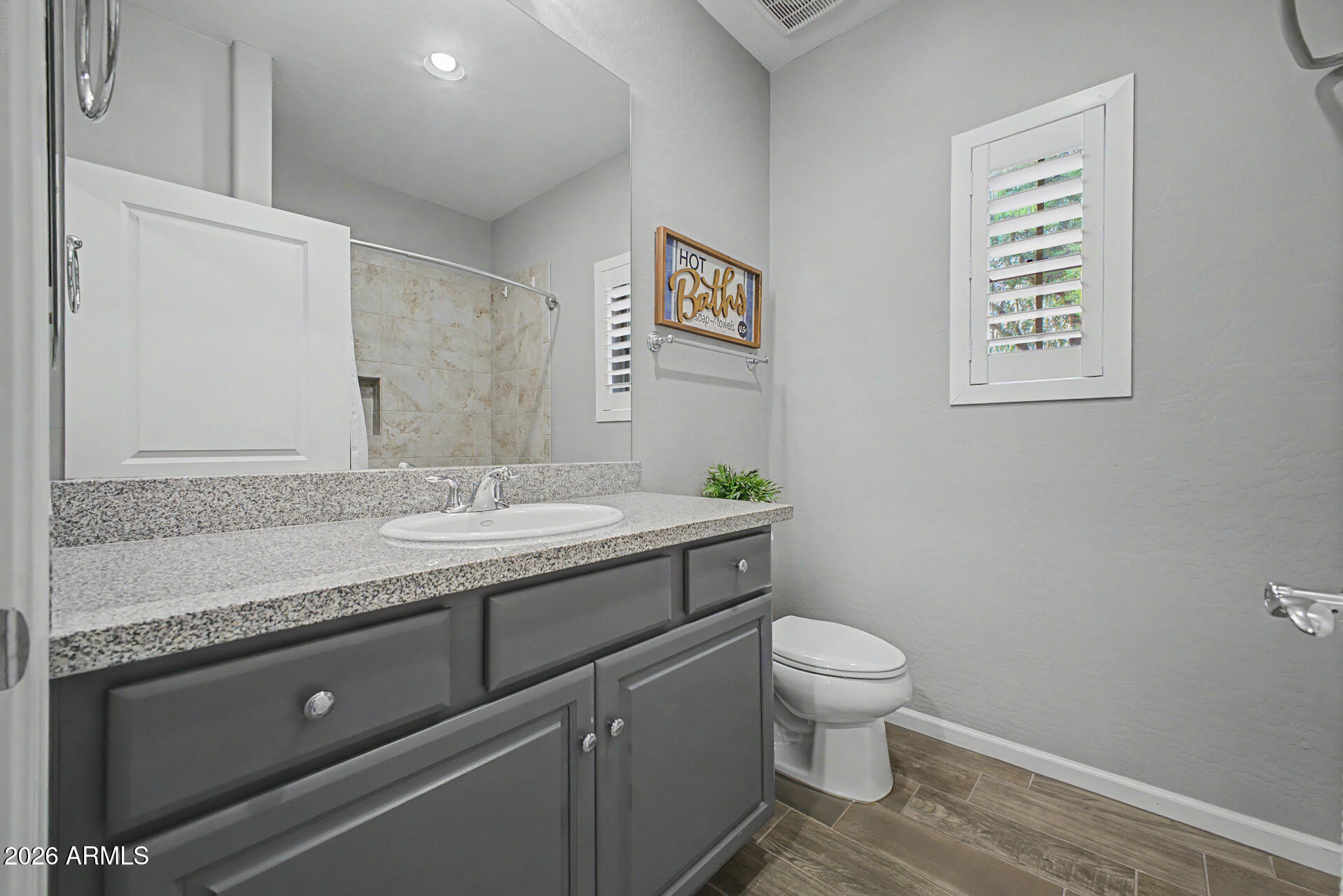 3935 E ROUGH RIDER Road 1339