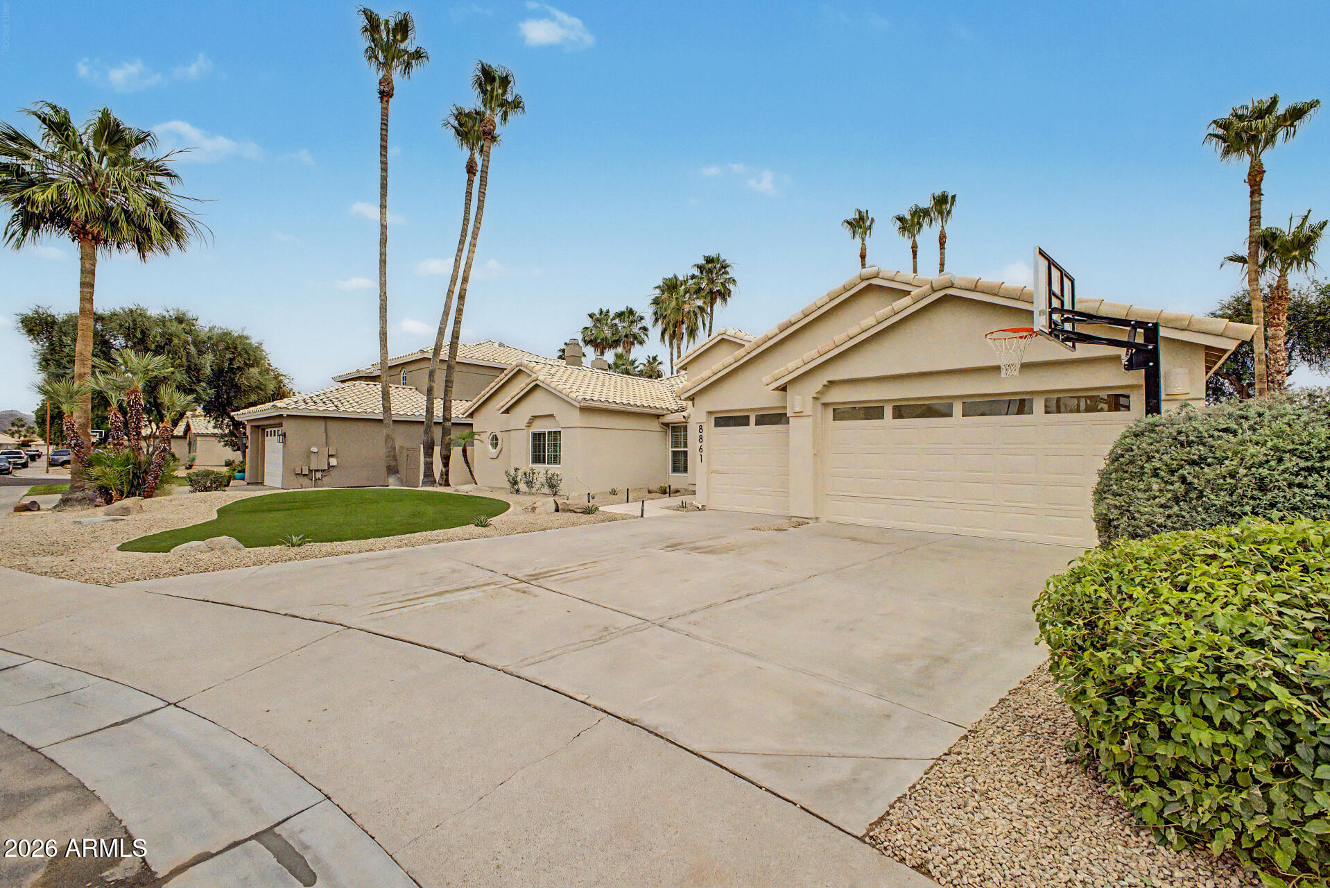8861 E PERSHING Avenue